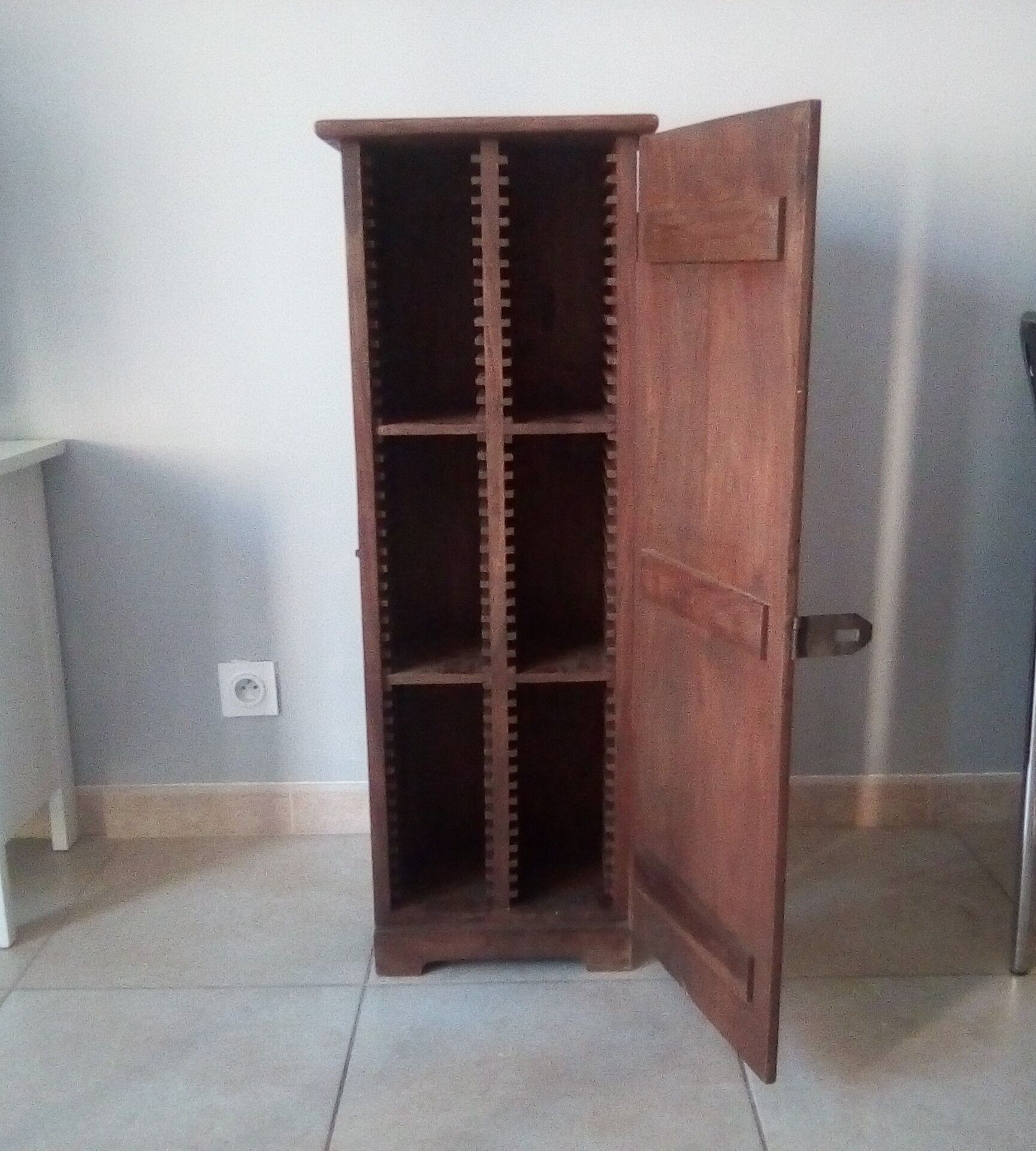 Scottish storage cabinet 80s