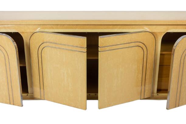 Enfilade à 4 portes en bois de bouleau. Années 1970.