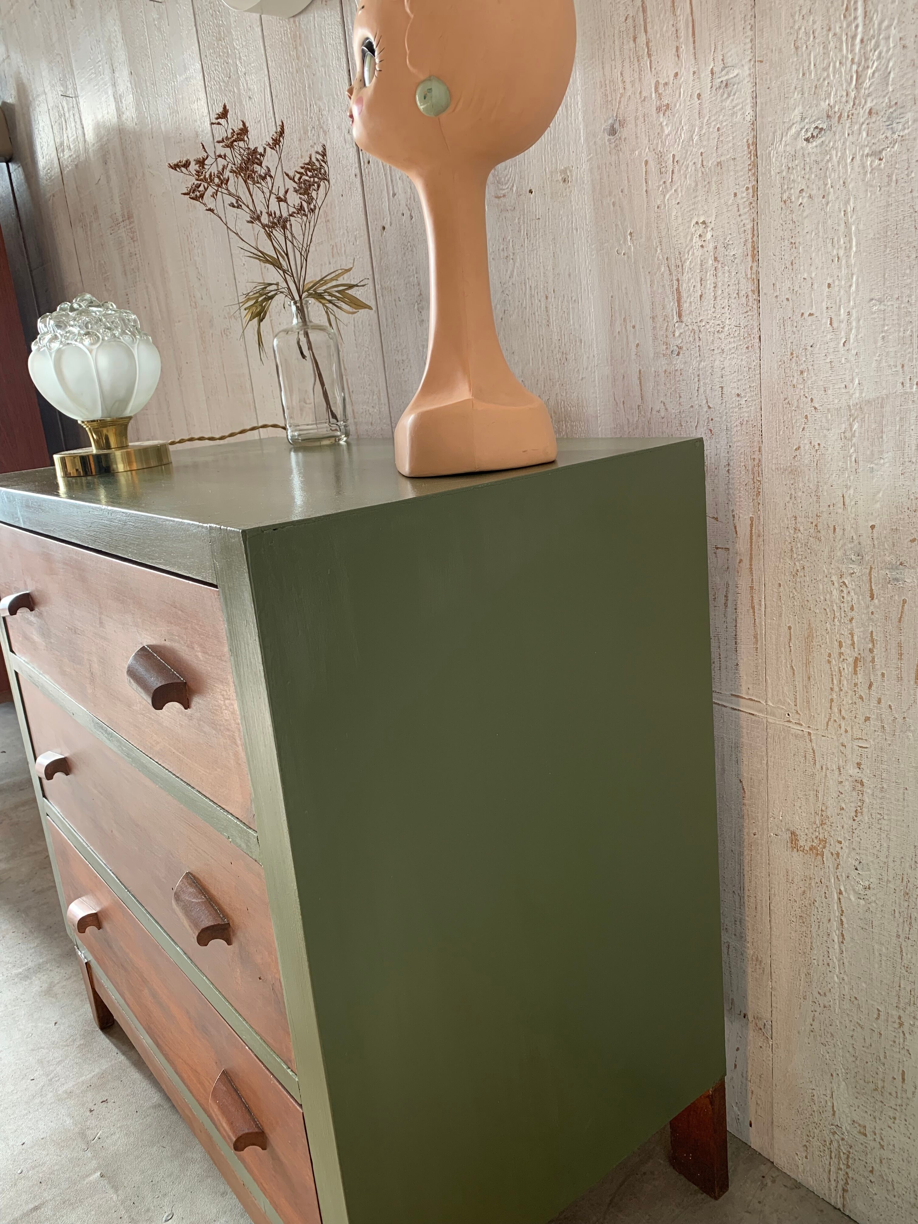 Vintage chest of drawers