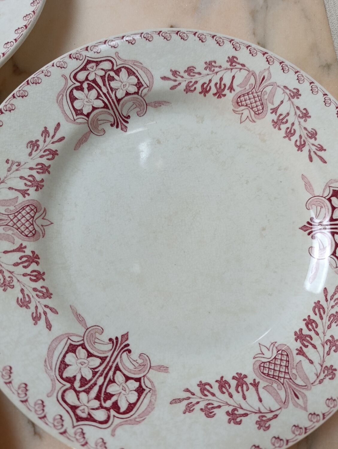 Flat plates Lunéville model Sébastopol With Lions of Faience