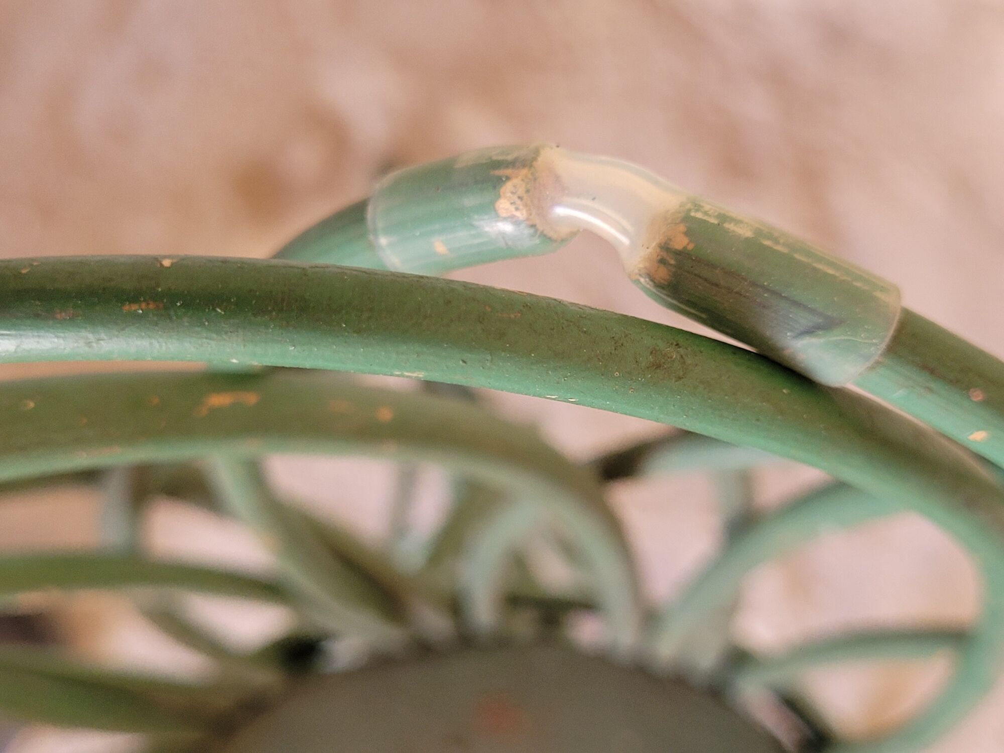 Vintage bamboo and rattan plant holder from the 50/60s