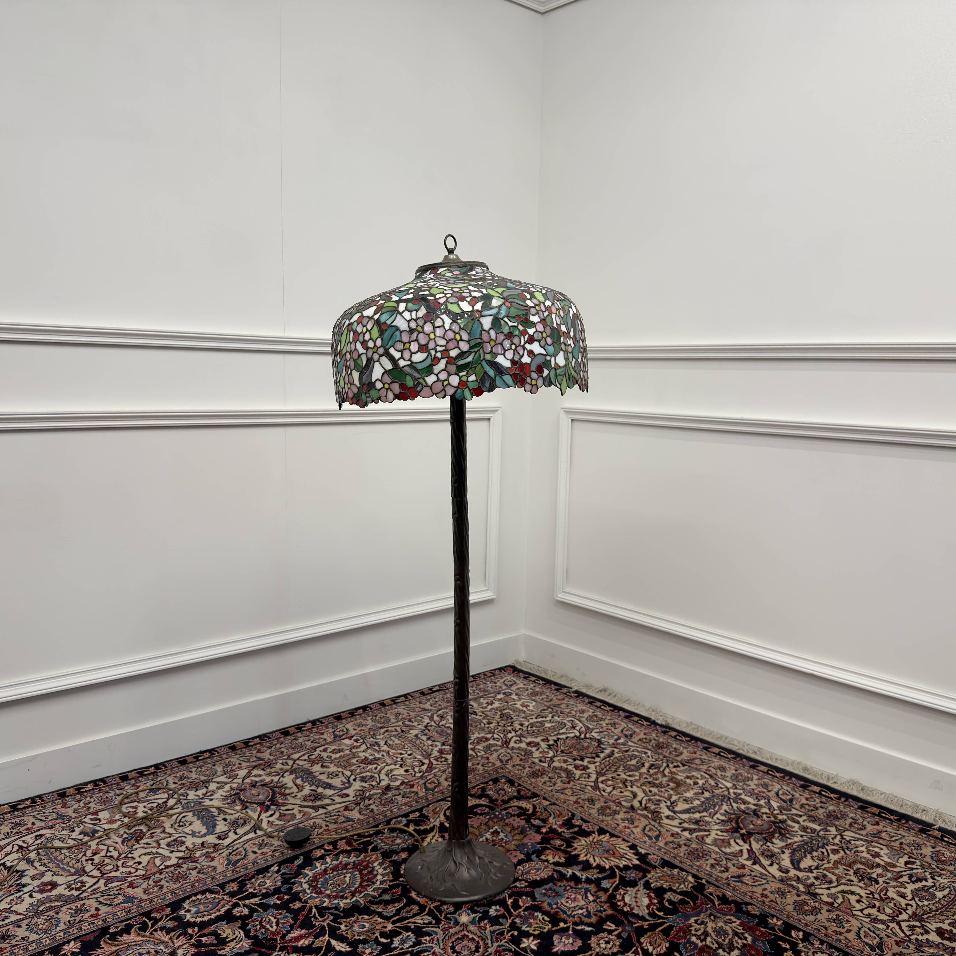 Large Tiffany floor lamp Art Deco