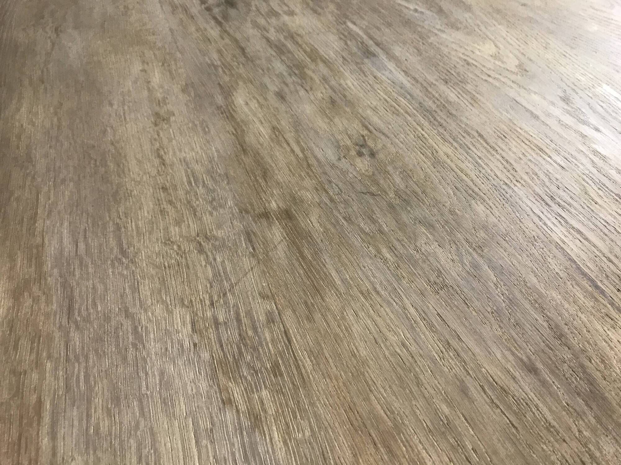 Solid oak farm table with turned feet & 2 elongated aero gum
