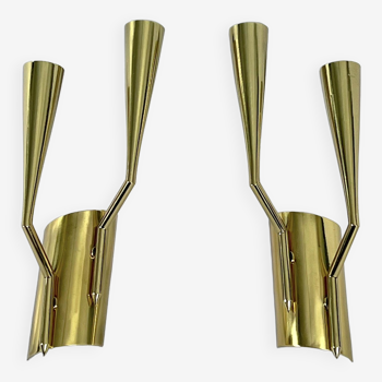 Mid-Century Modern pair of brass Oscar Torlasco attributable sconces. Italy 1950s