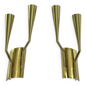Mid-Century Modern pair of brass Oscar Torlasco attributable sconces. Italy 1950s