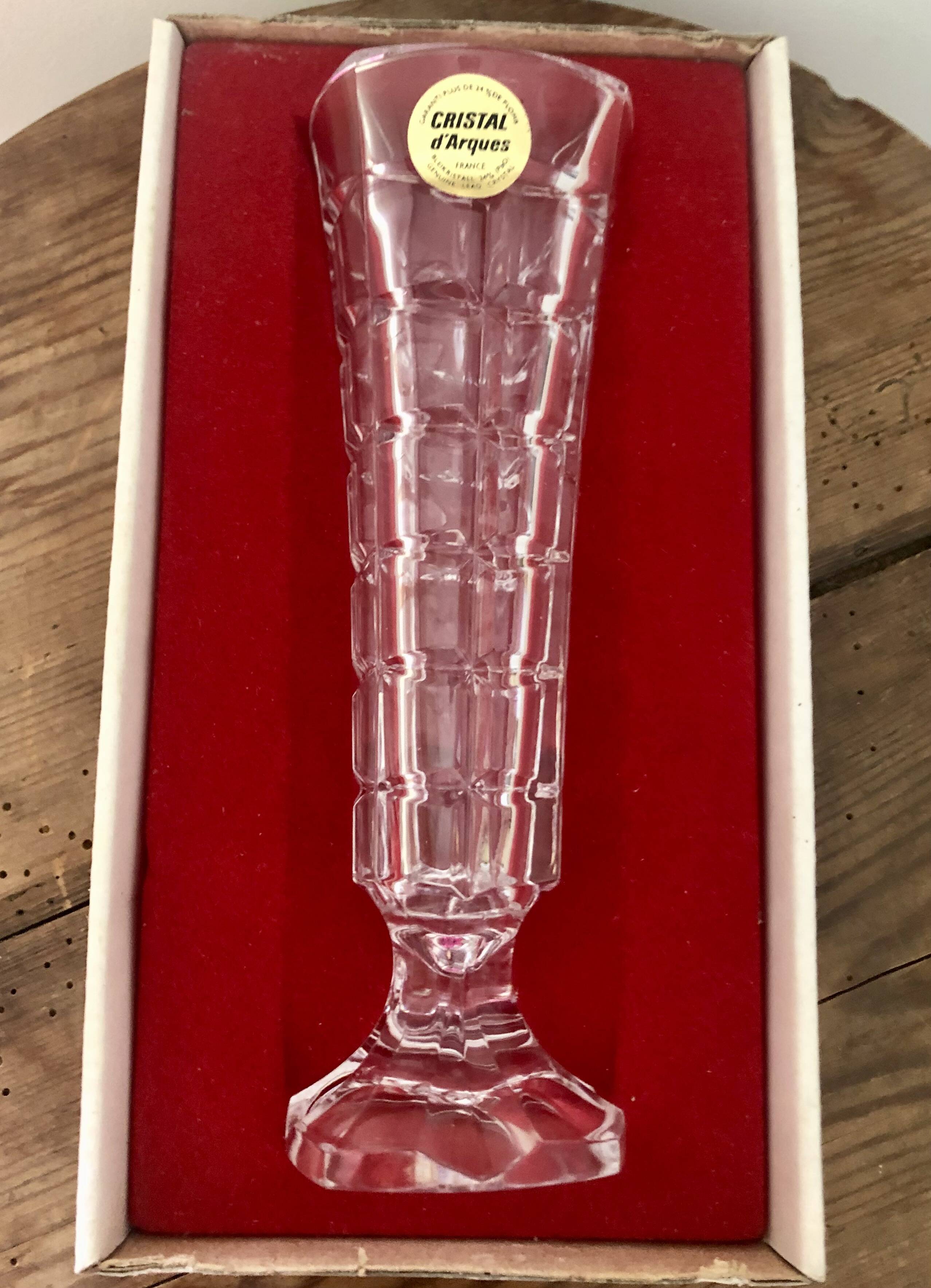 Vintage soliflor vase in Arques crystal, new in box