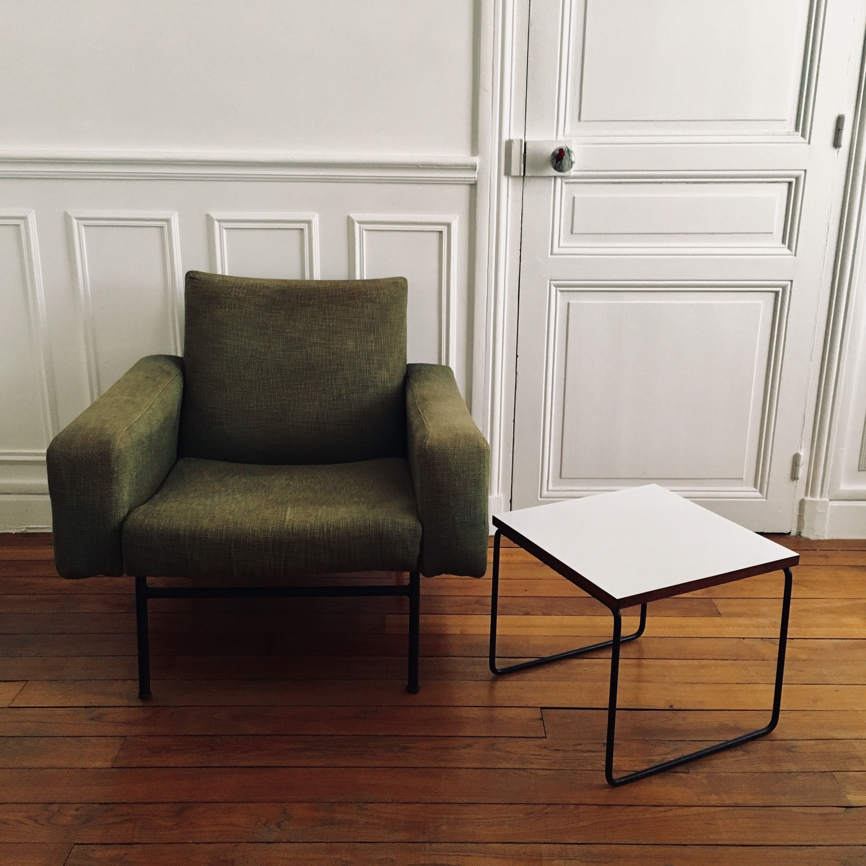 Vintage coffee table "flying" signed Pierre Guariche