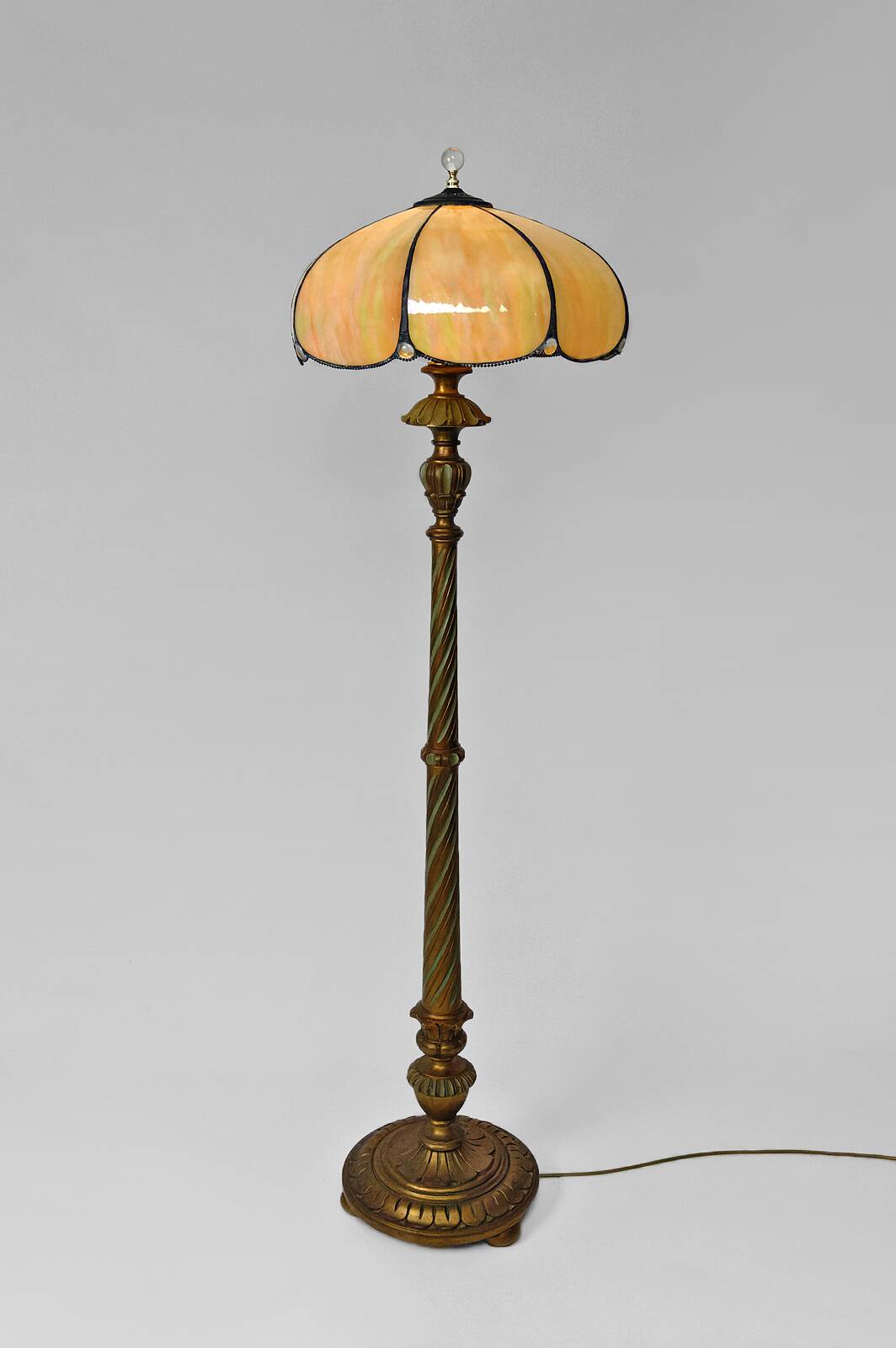 Floor lamp in gilded carved wood and pearly glass lampshade, Art Deco, France, Circa 1920