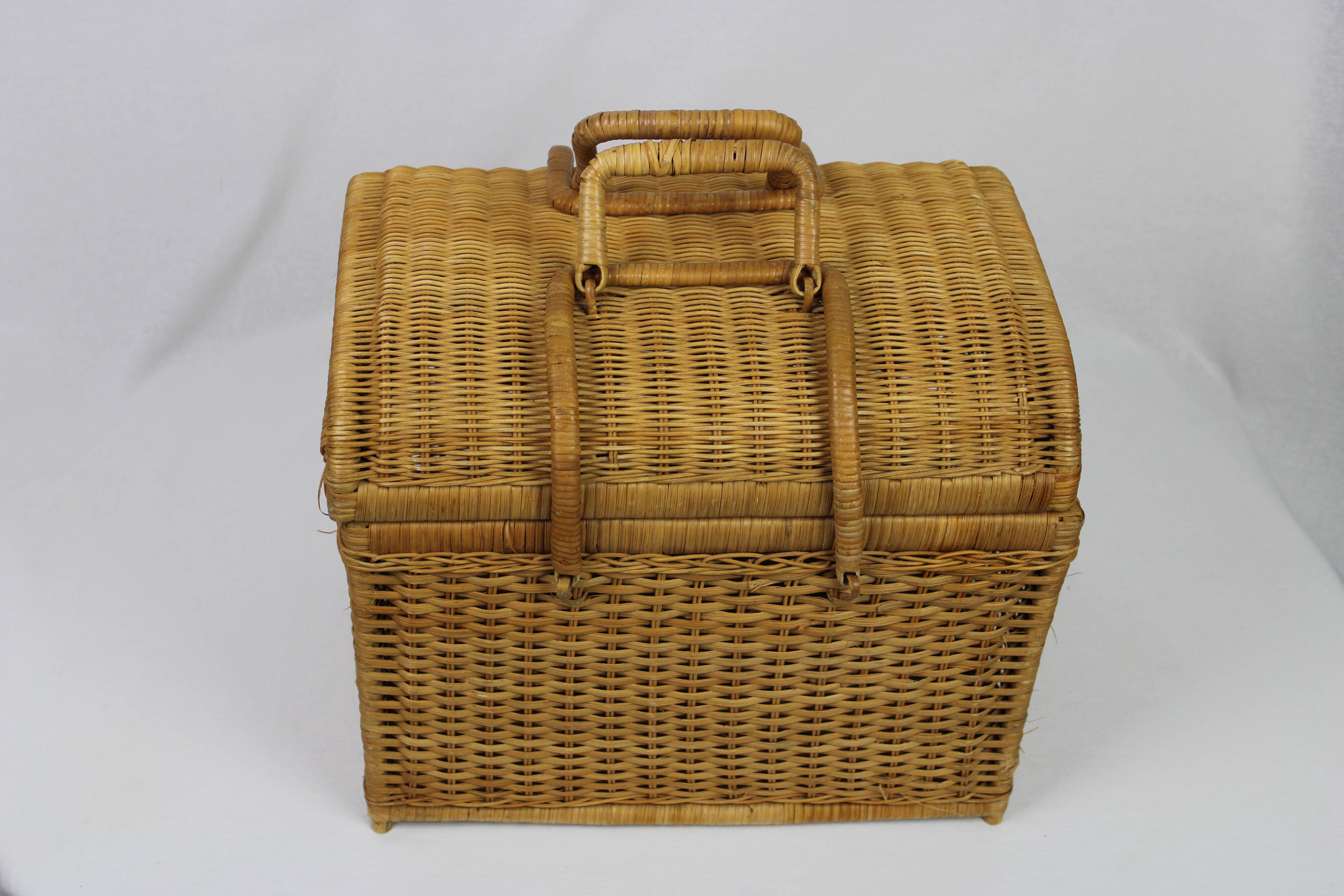 Wicker malette
