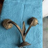 Double wall light in gold brass metal, vintage leaf pattern