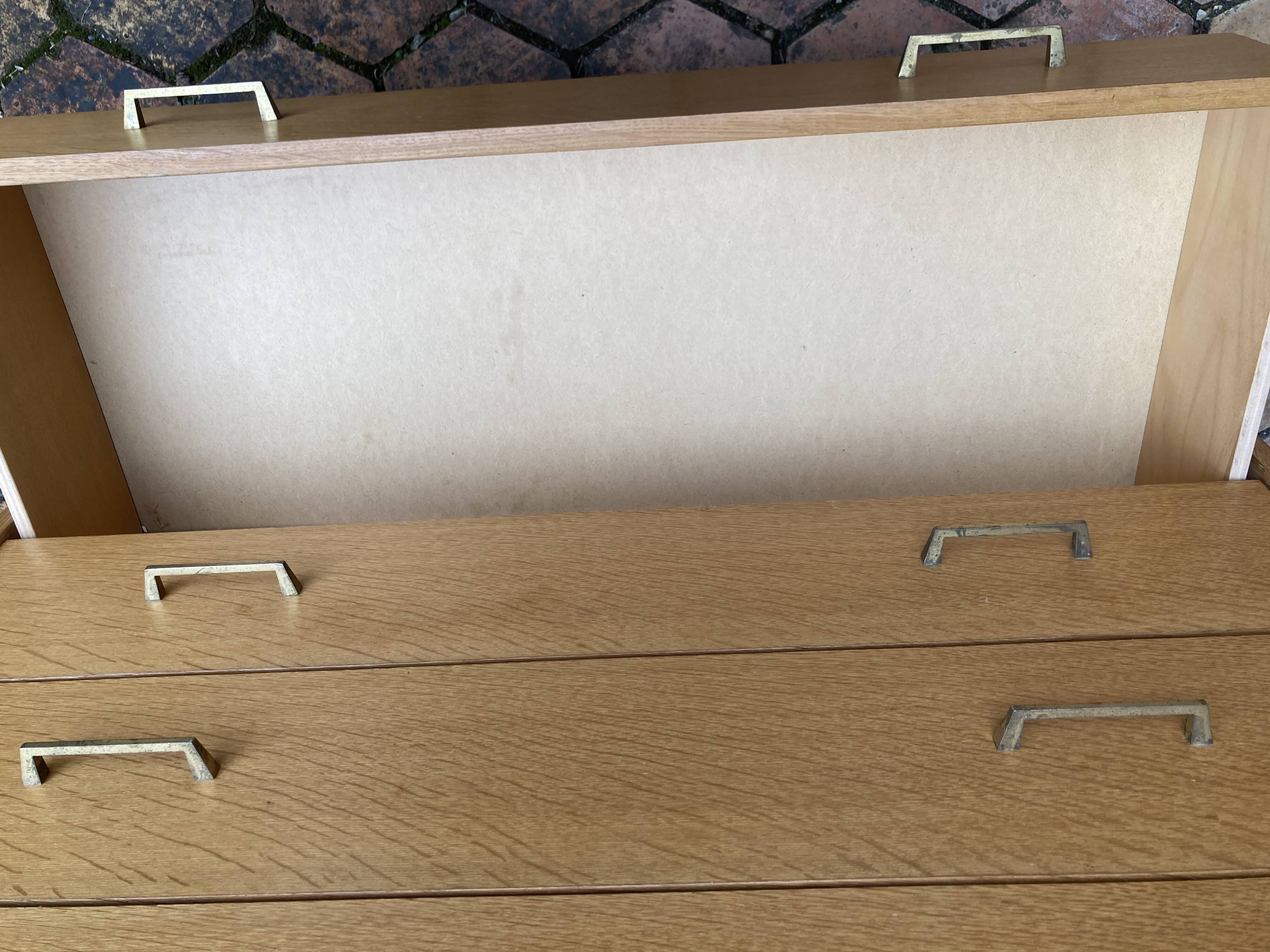 Vintage chest of drawers