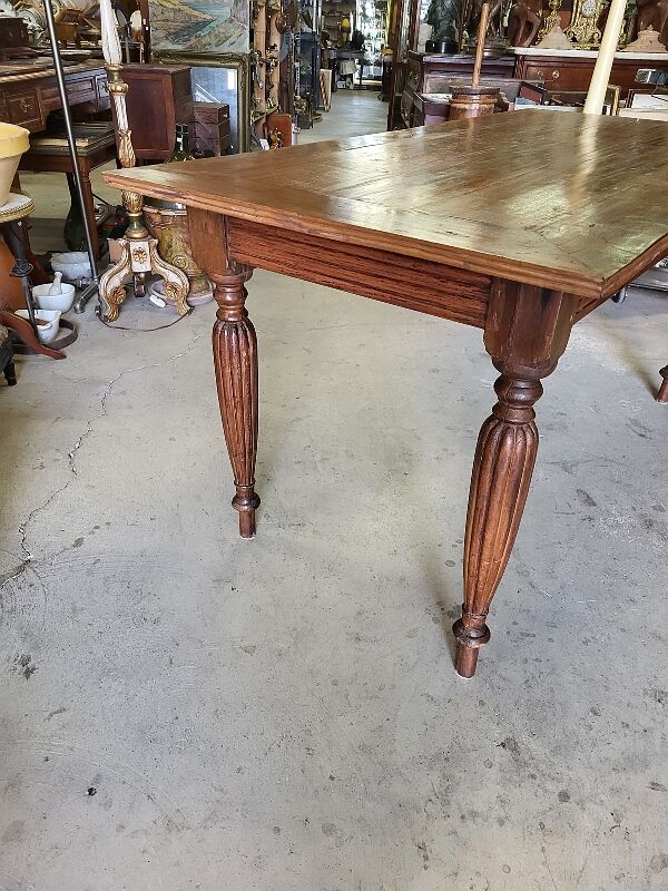 Table 4 legs of old manufacture