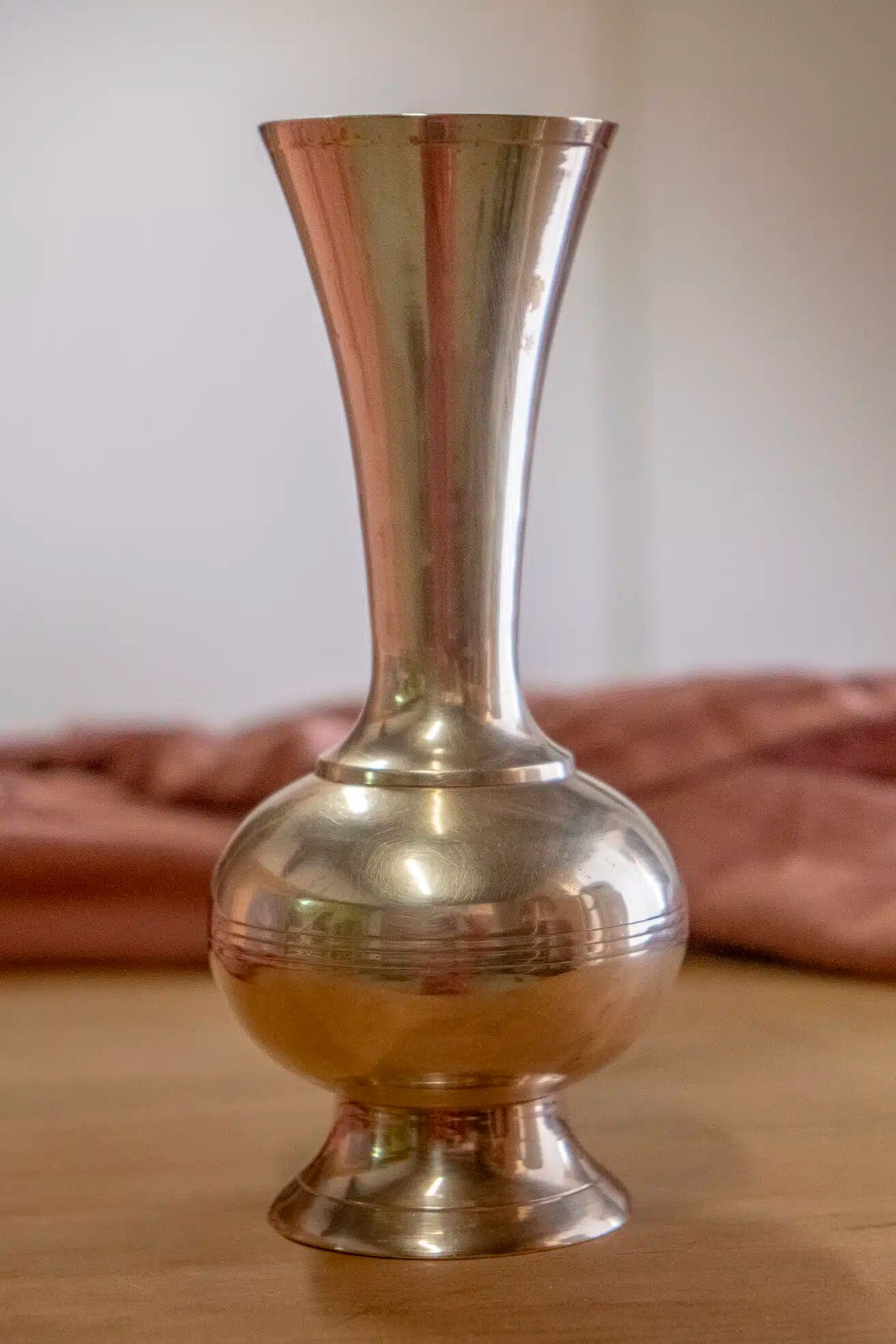 Brass vase "Madeleine"