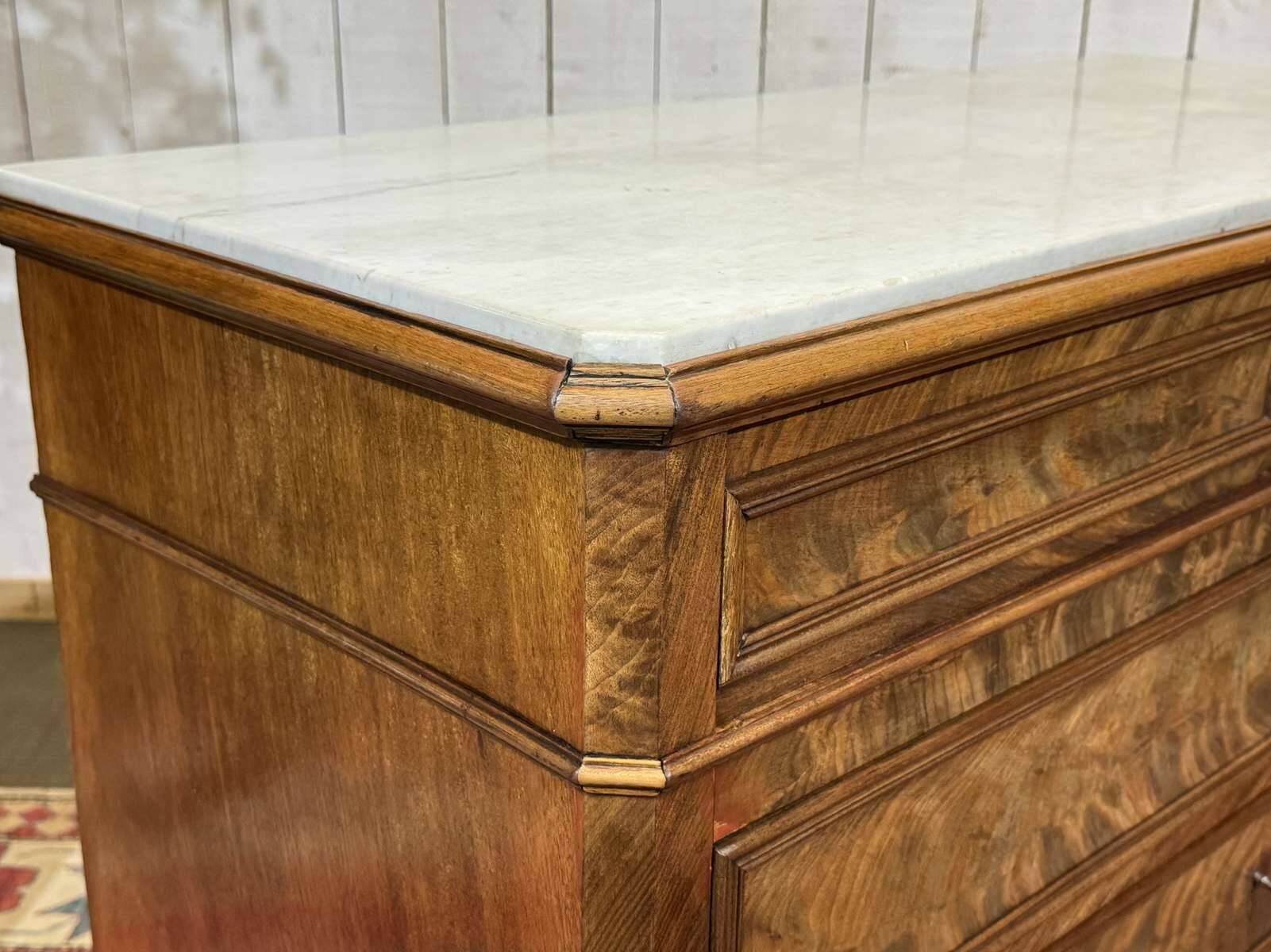 Napoleon III commode in mahogany, oak and with a fine white marble top, late 19th century.