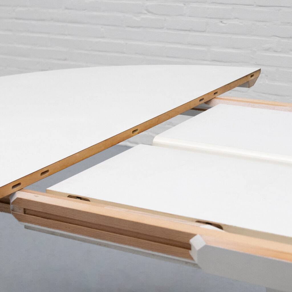 Extendable custom Knoll Tulip Dining Table, 1980