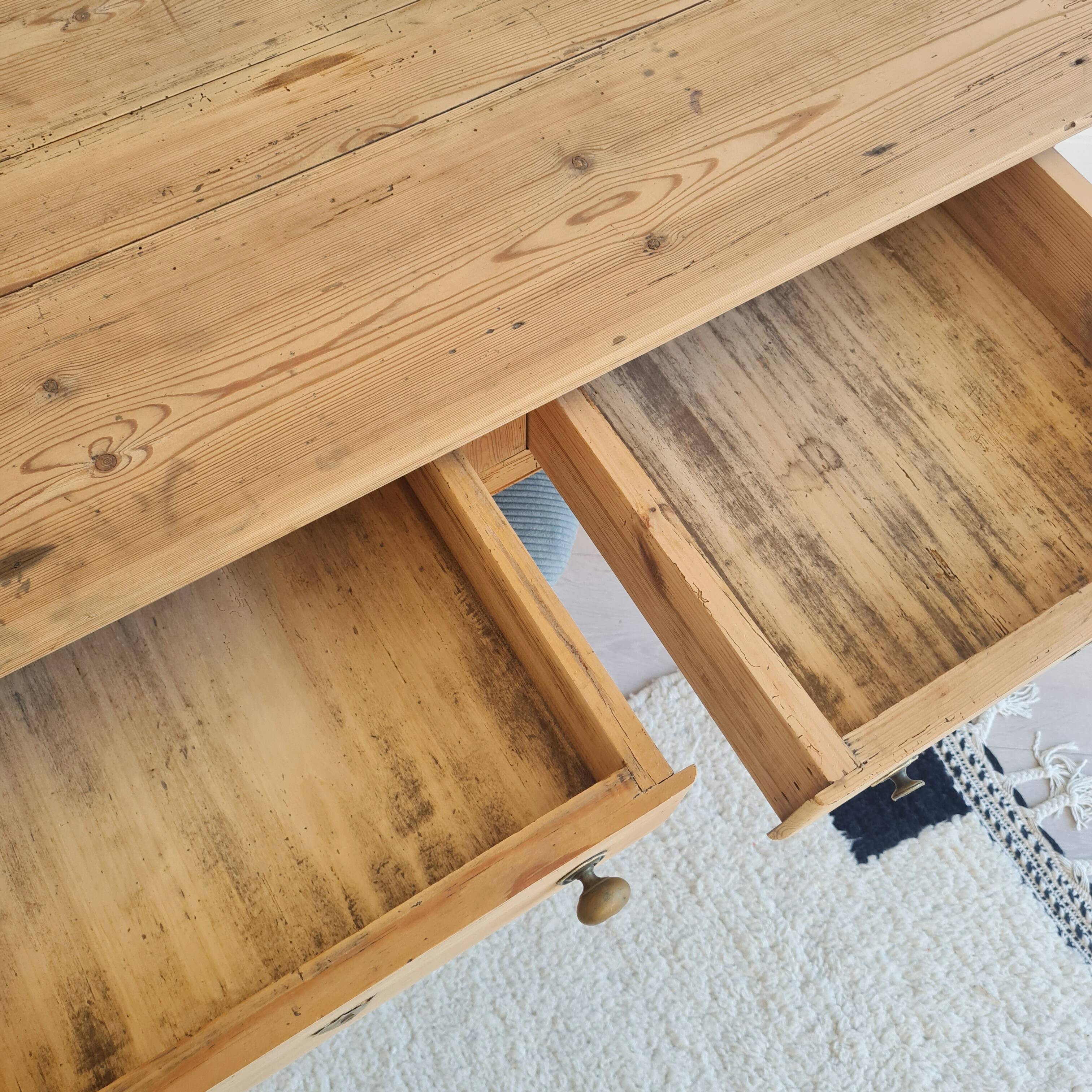 Old farmhouse table in raw wood - 2 drawers