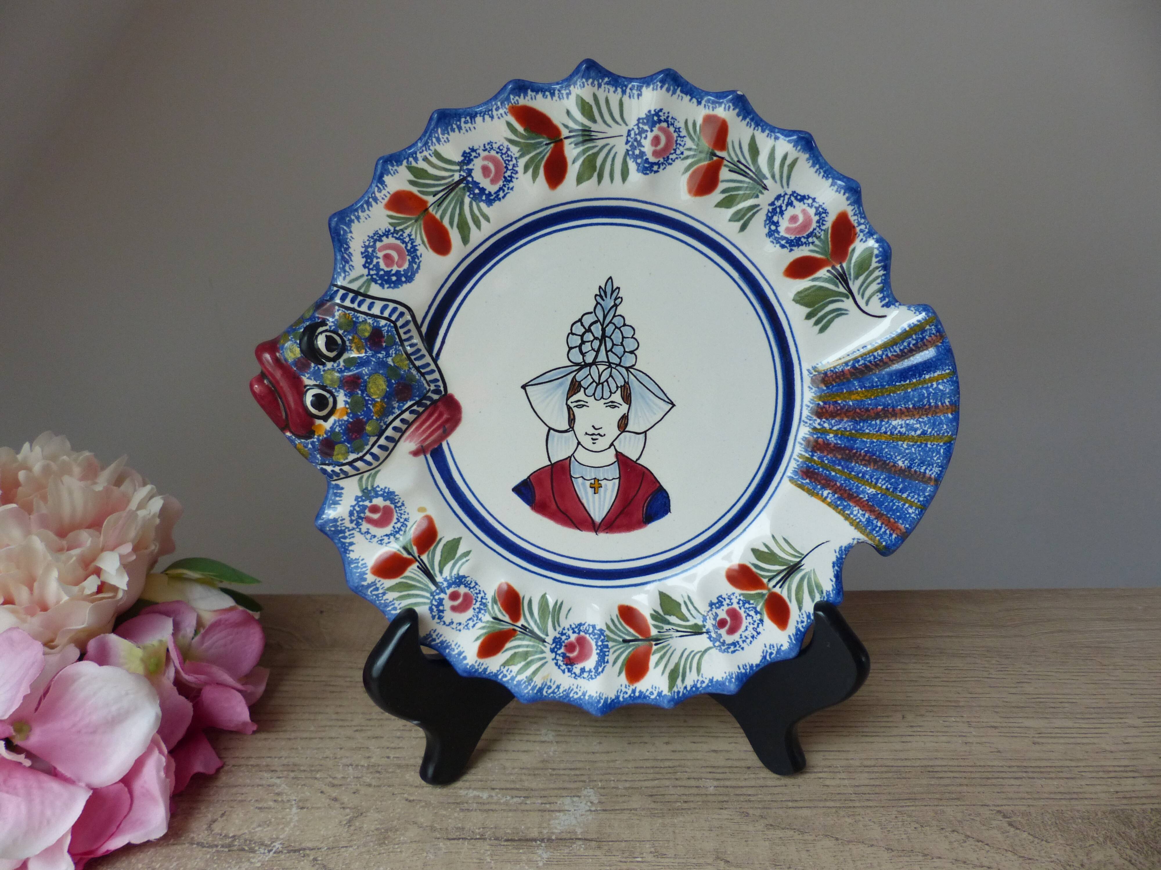 Fish-shaped plate with Breton Les Sables d'Olonne Vintage