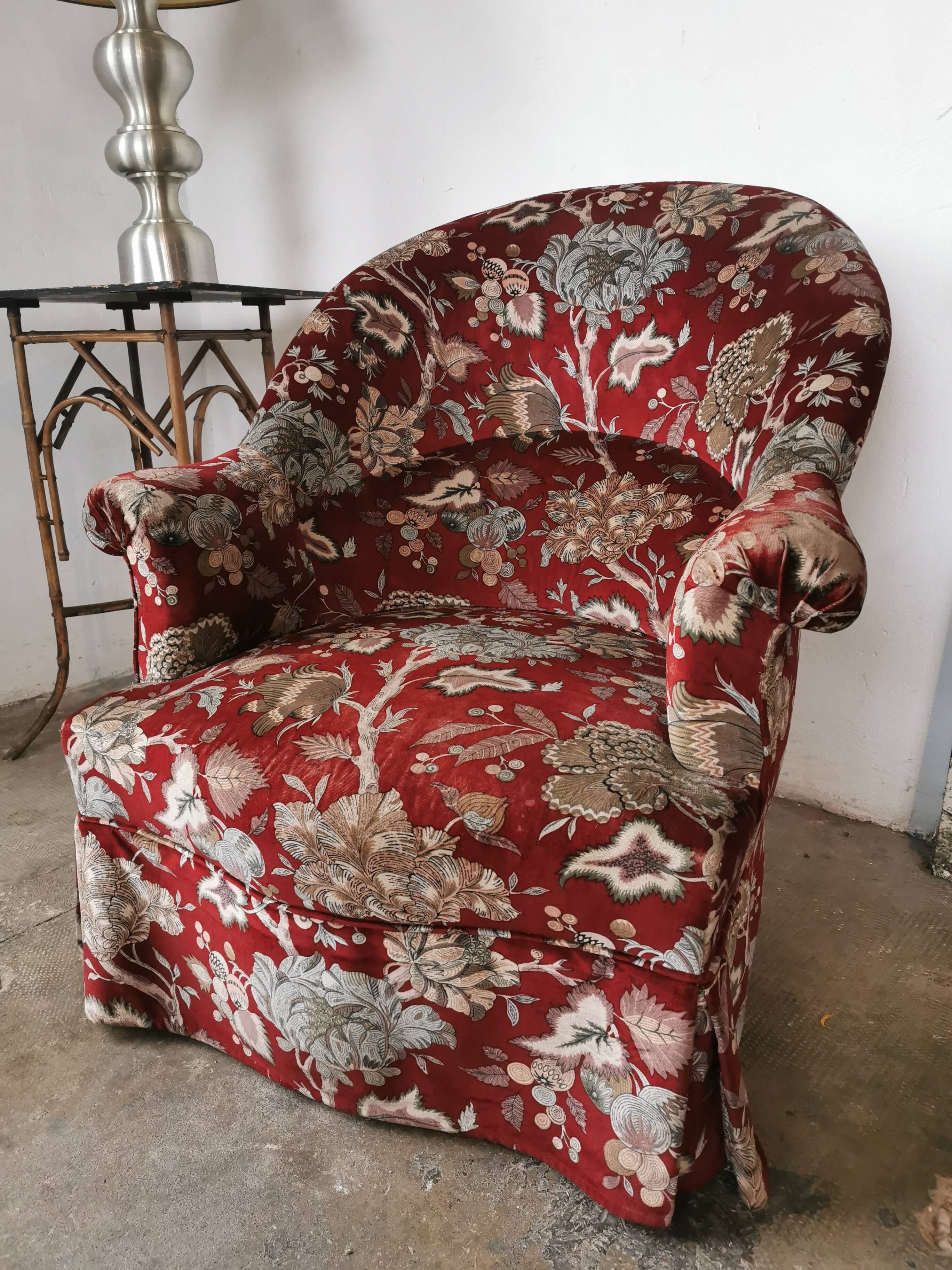 Velvet toad armchair
