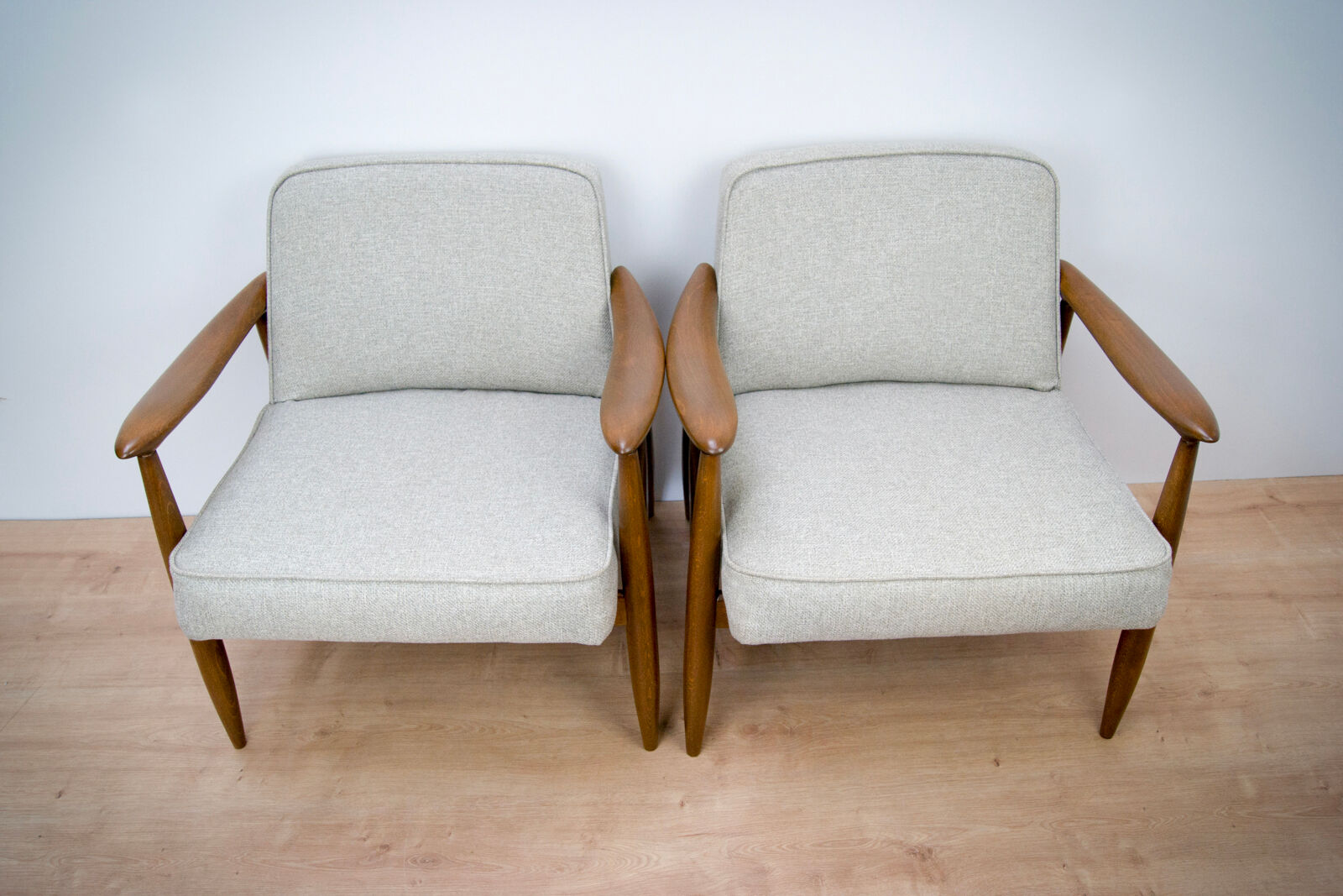 GFM-87 Armchairs by Juliusz Kedziorek for Gościcińskie Furniture, 1960s, Set of 2