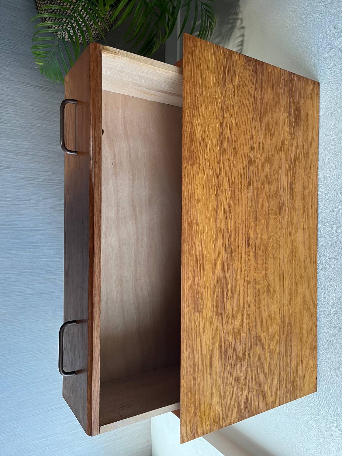 Vintage chest of drawers with splayed legs