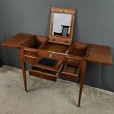 Coiffeuse en Marqueterie de Bois de Rose, style Louis XVI – 1ère partie XXe