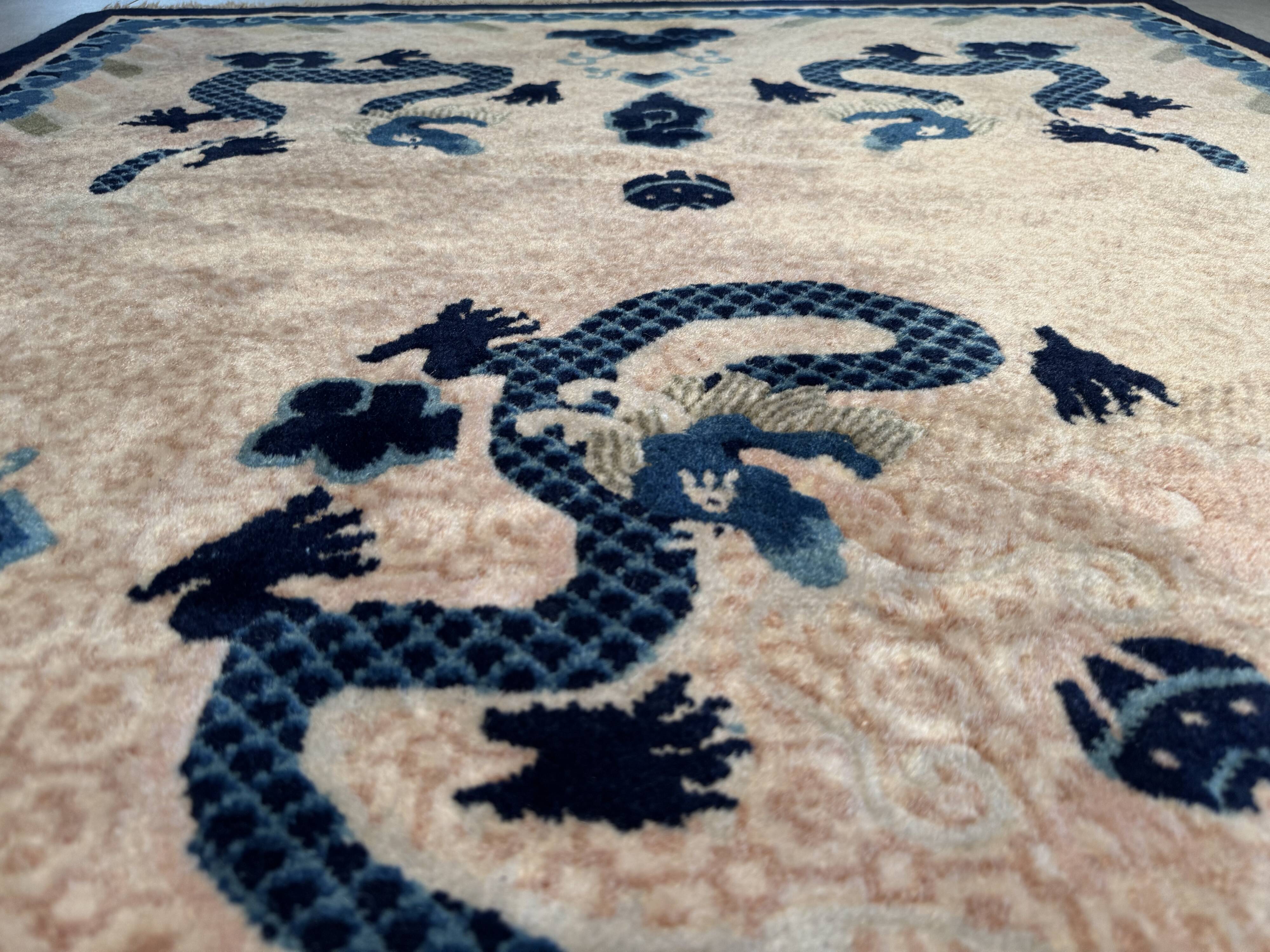Antique Chinese rug 1920