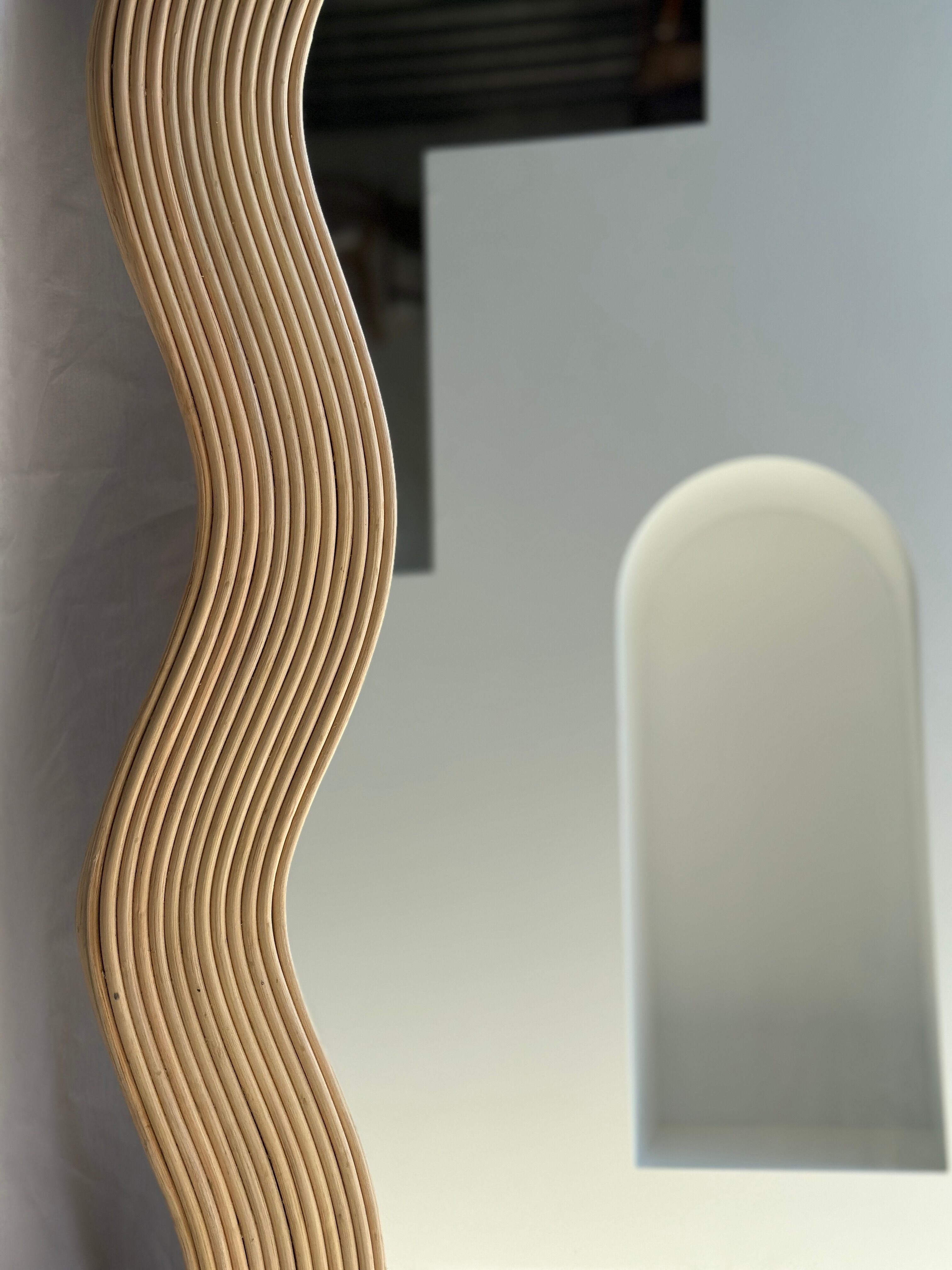 Zigzag rattan foot mirror H:182cm