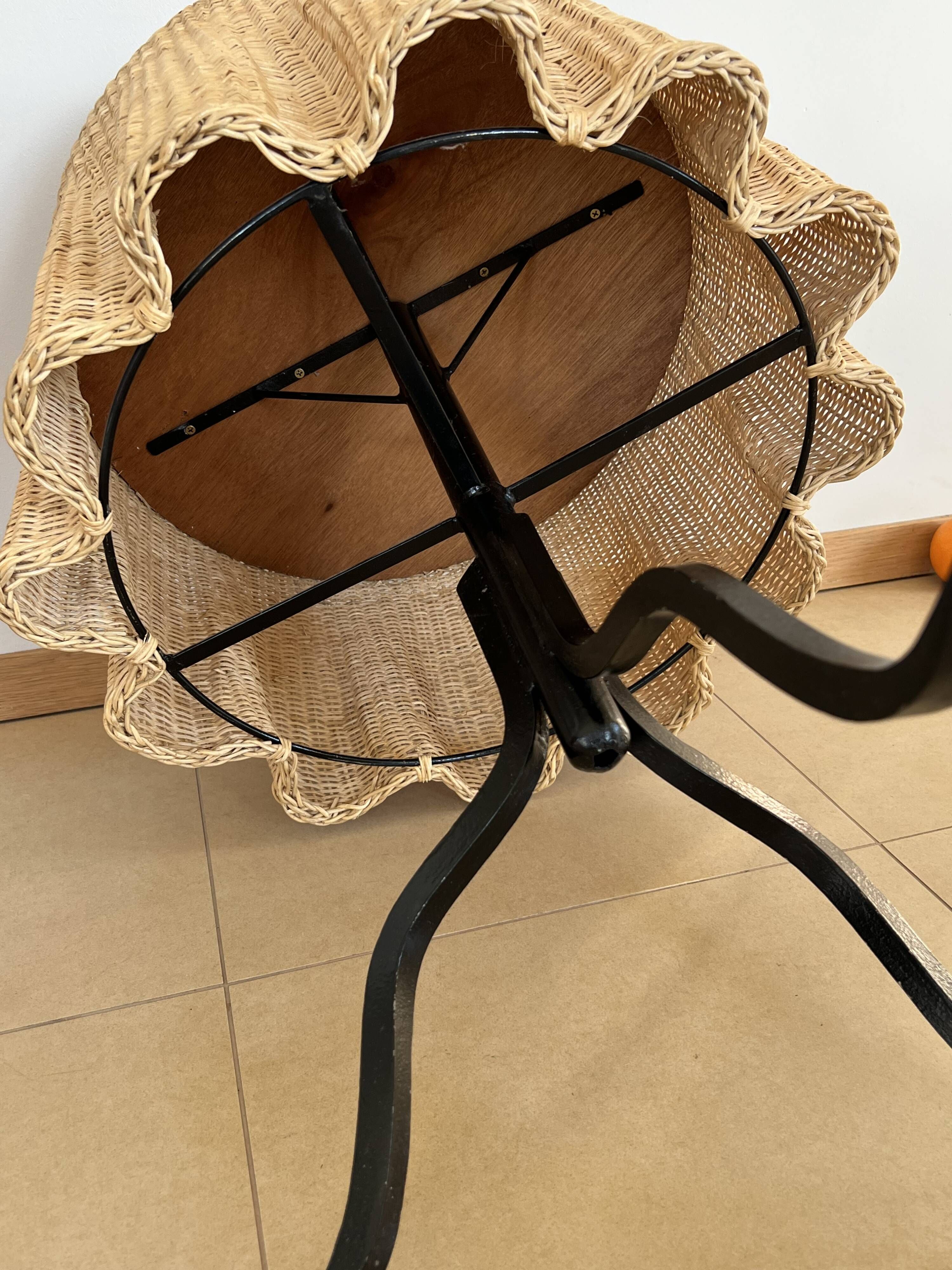Table Trompe l’œil Ghost in Wicker
