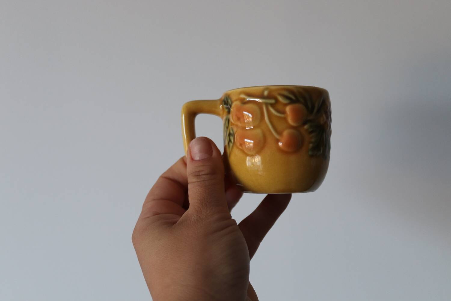 4 vintage slip fruit cups