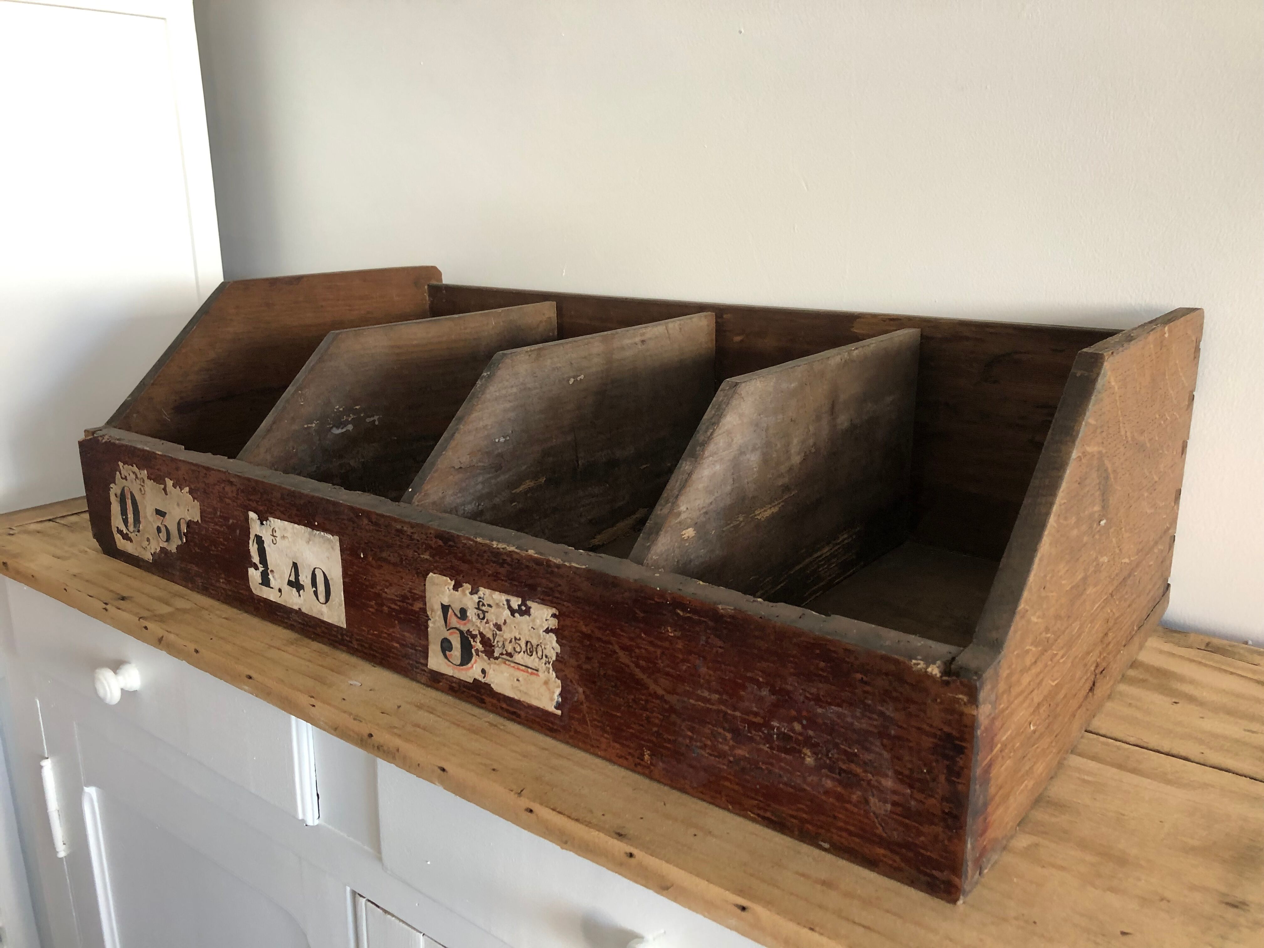 Old wooden grocery crate
