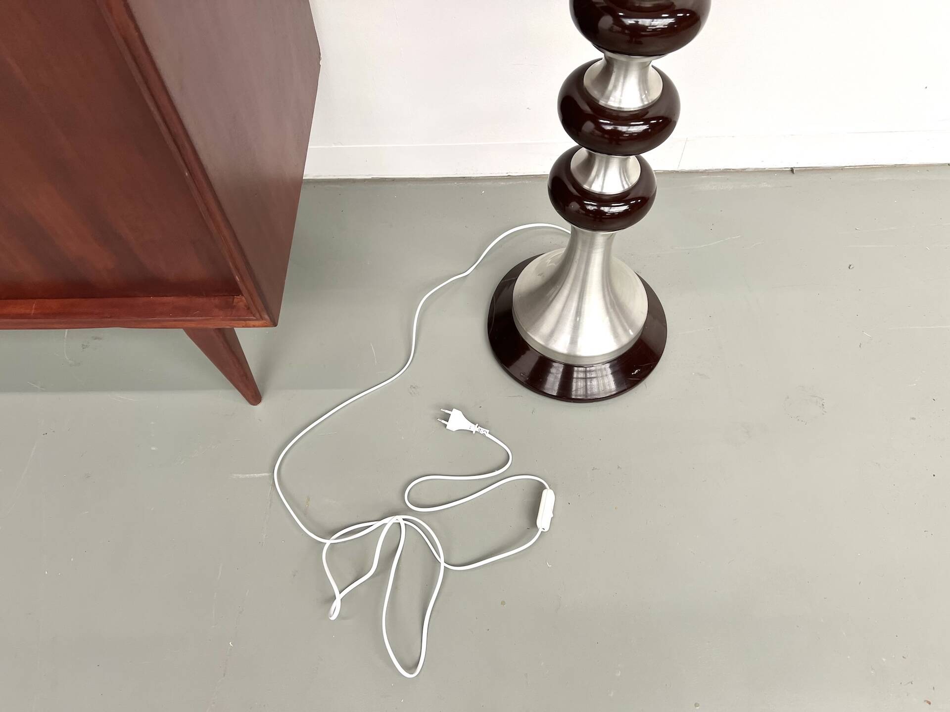 Modernist aluminum floor lamp