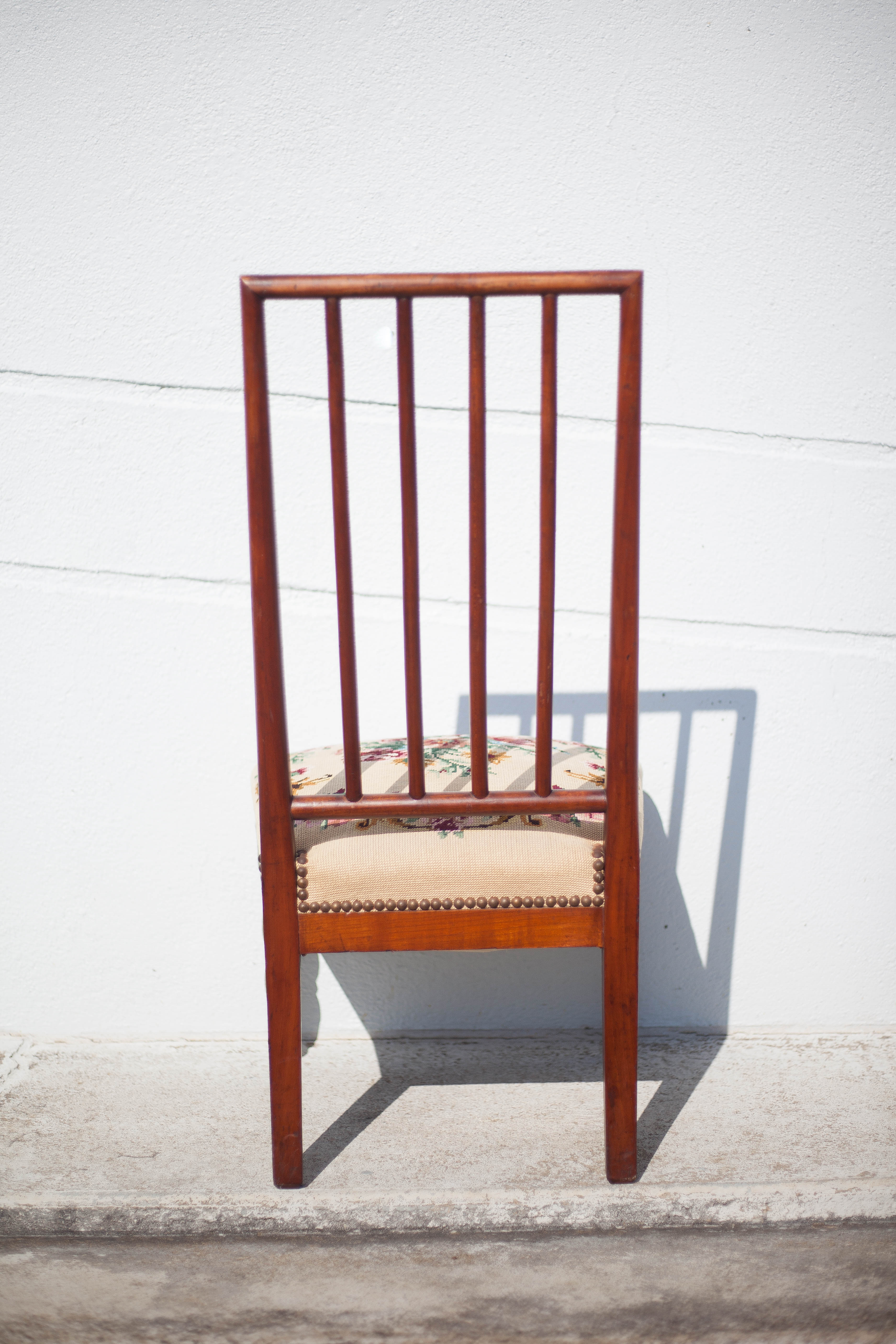 Wooden nurse chair with upholstery seat