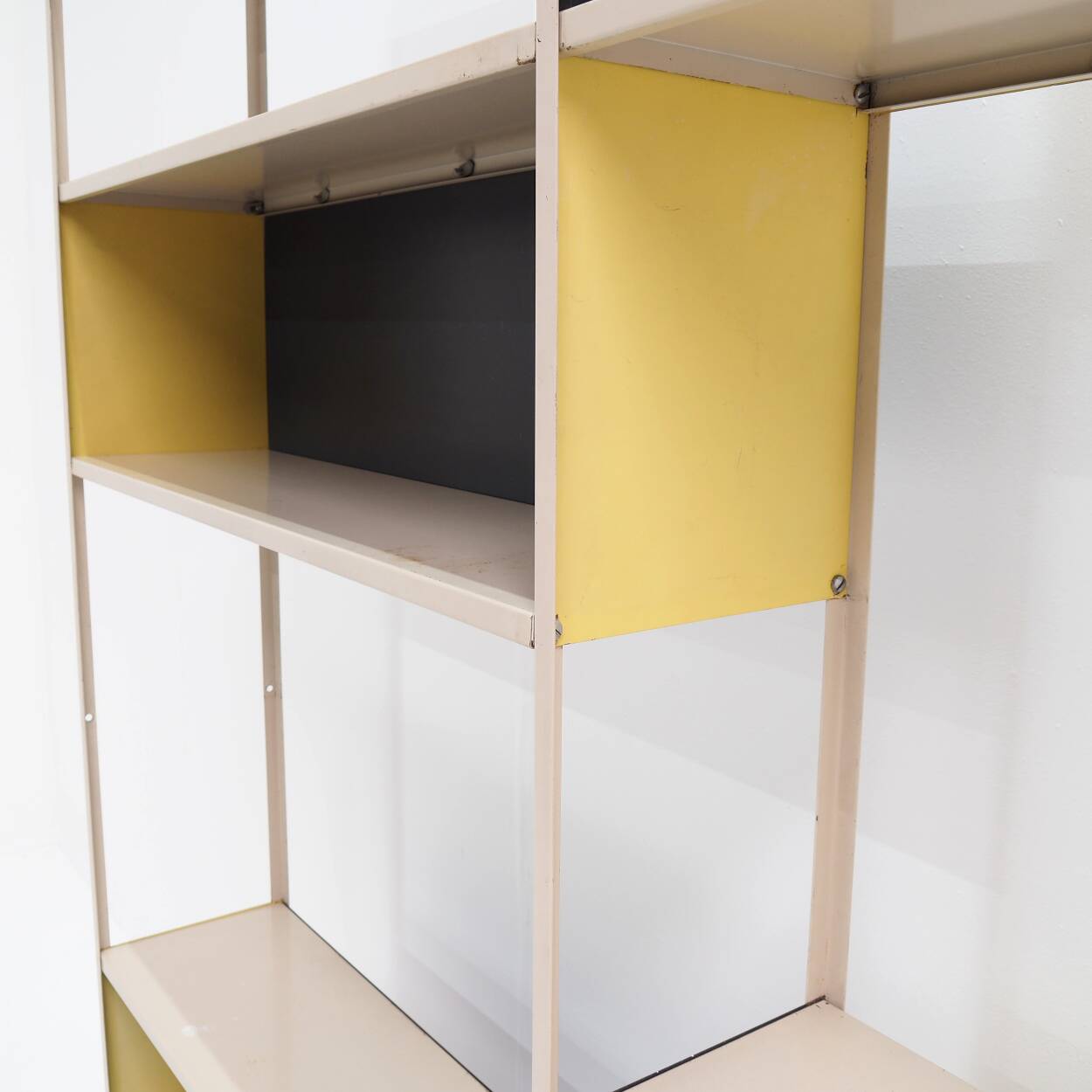 Friso Kramer Modular Shelving System for De Bijenkorf, Asmeta, 1953