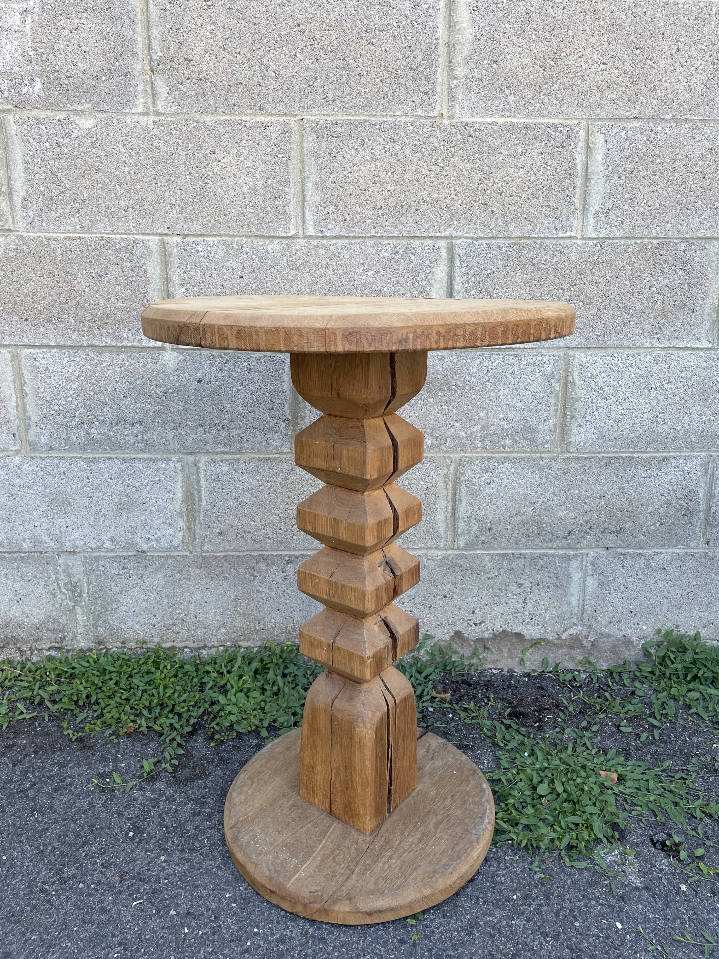 Table de bistrot en bois brut