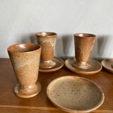Ensemble de 4 tasses à café et assiettes en grès vintage