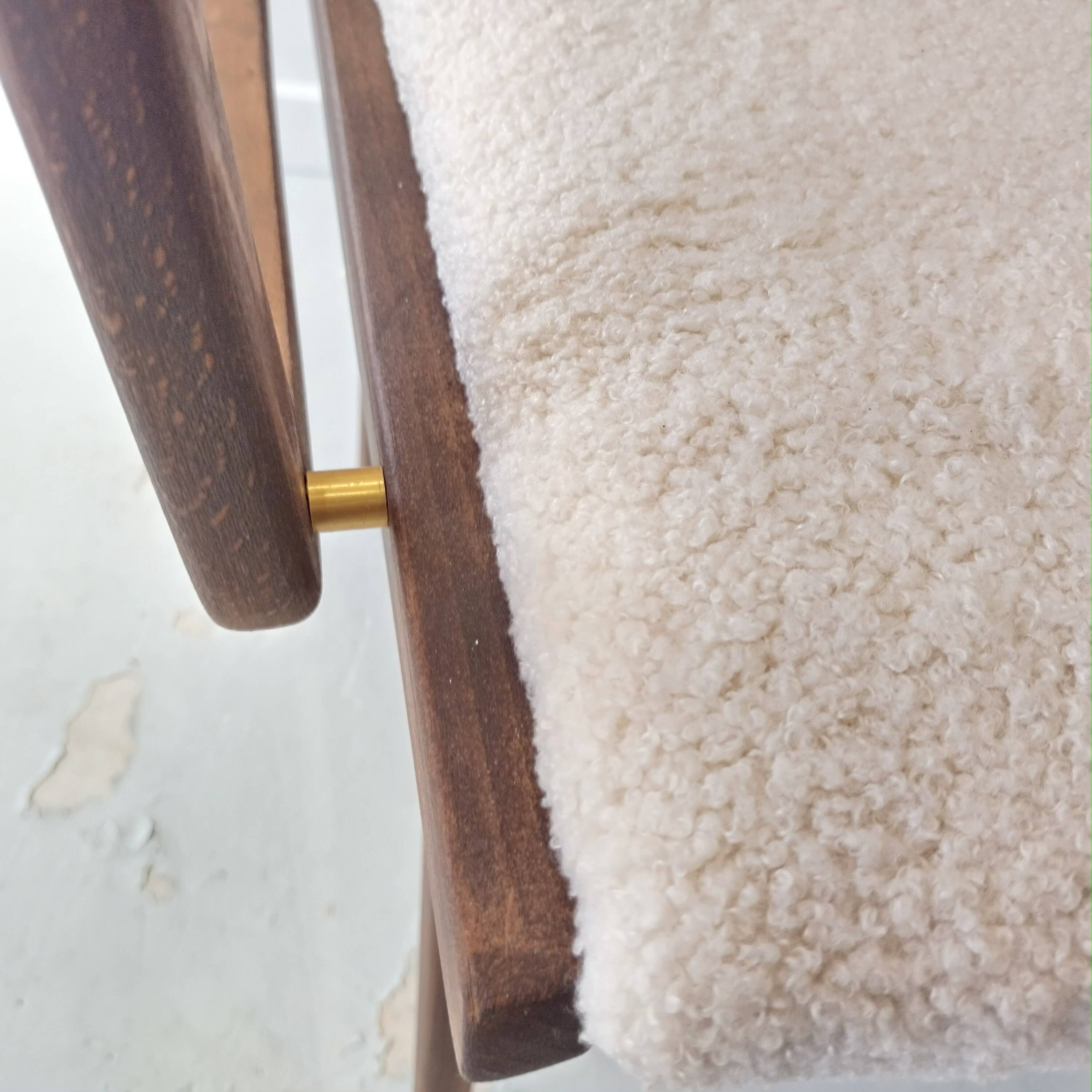 Bridge armchair