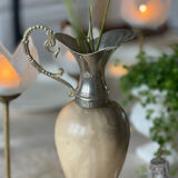 2 alabaster soliflores