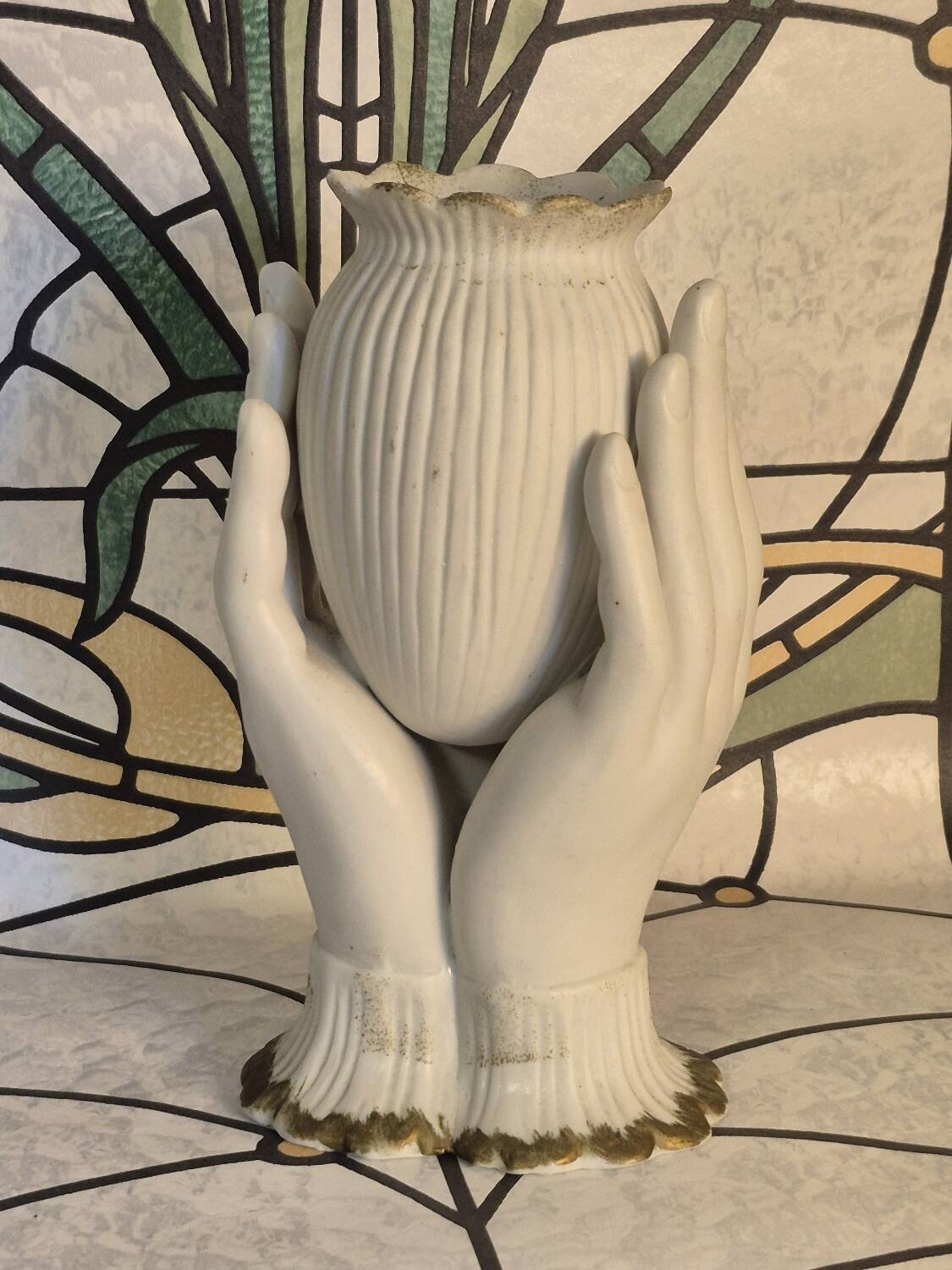 Hand vase