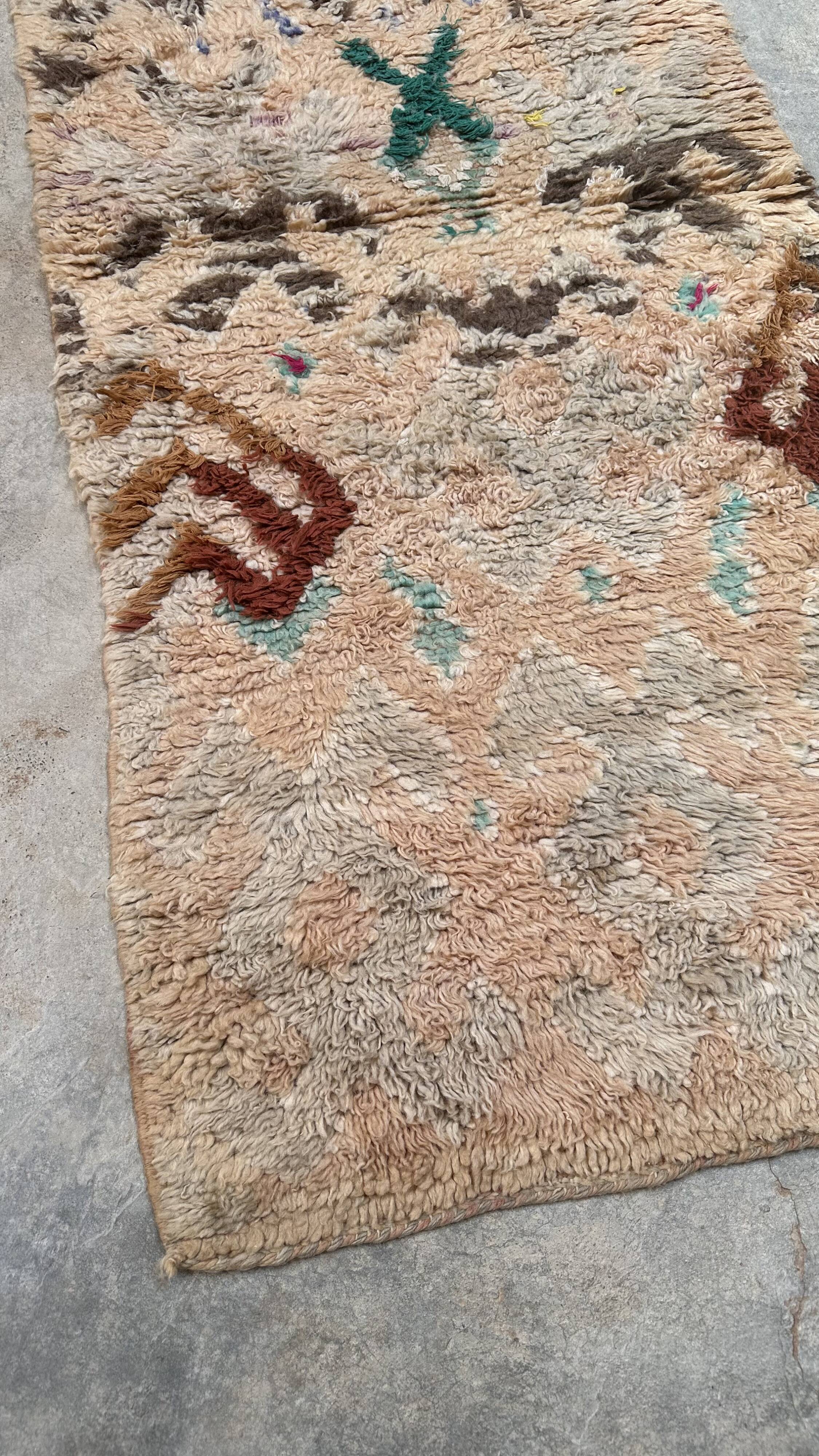 Colorful Moroccan rug Talsint - 147 x 66 cm