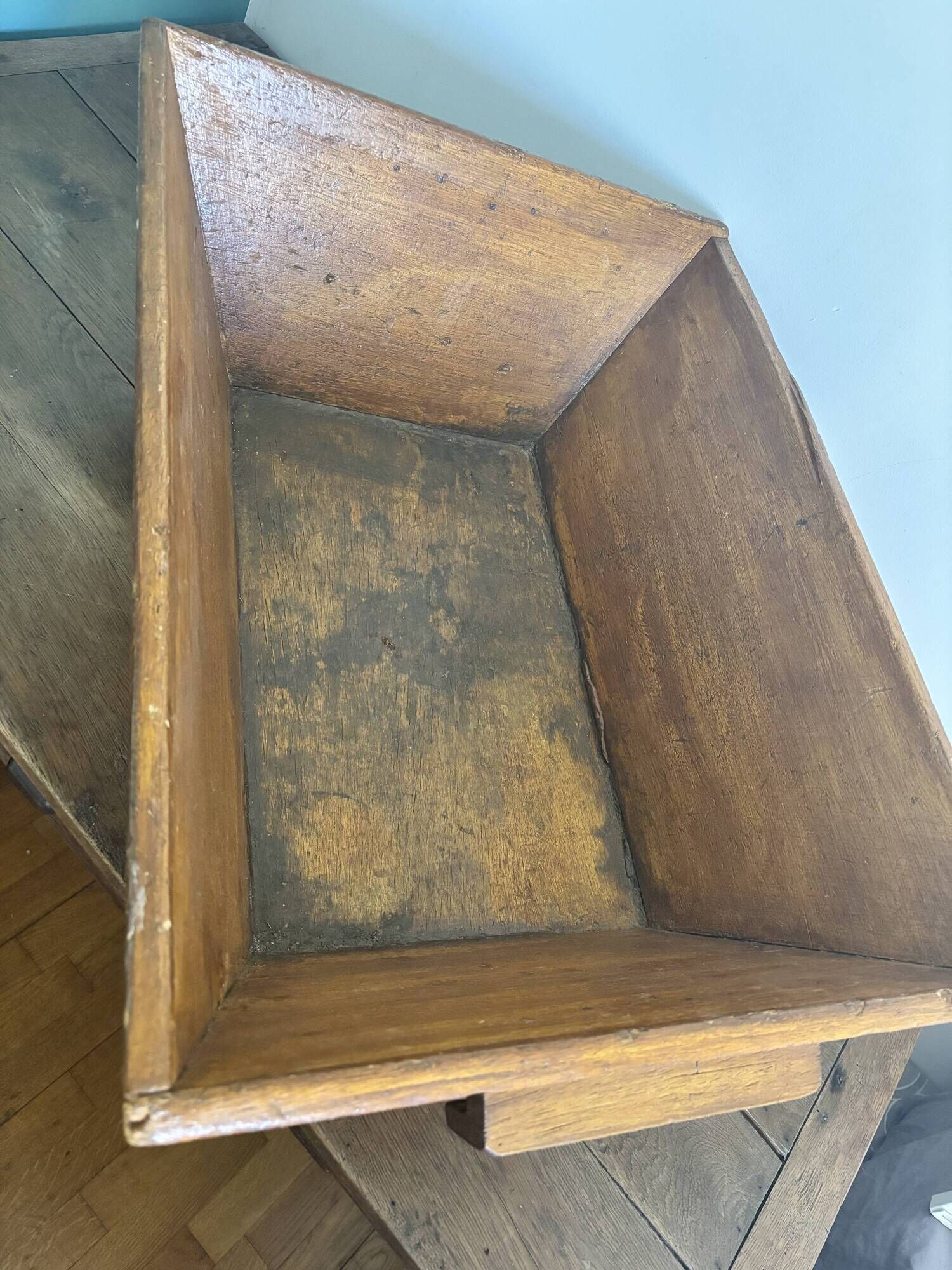 Large vintage wooden dough trough – 65 × 50 cm