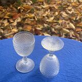Elegant service consisting of a carafe, 3 wine glasses and 6 diamond pattern aperitif glasses