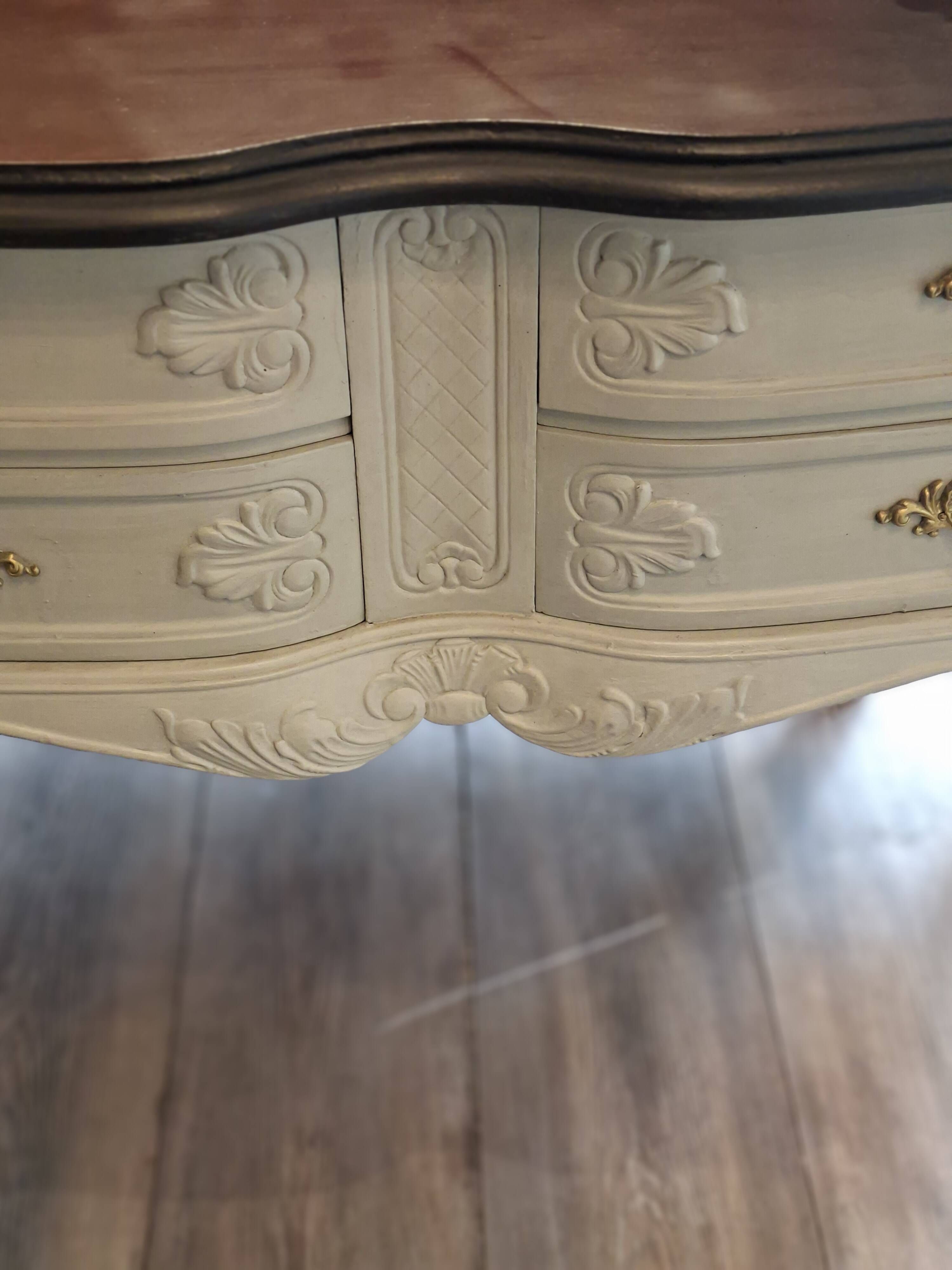 Commode 
