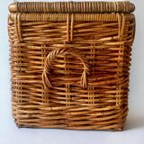 Wicker trunk with leather straps