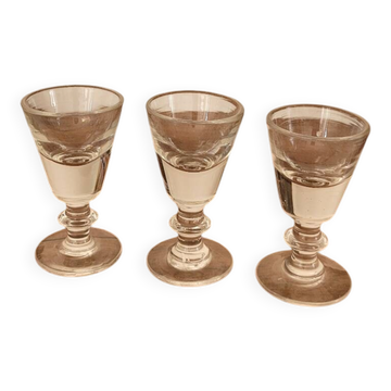 Set of 3 absinthe glasses