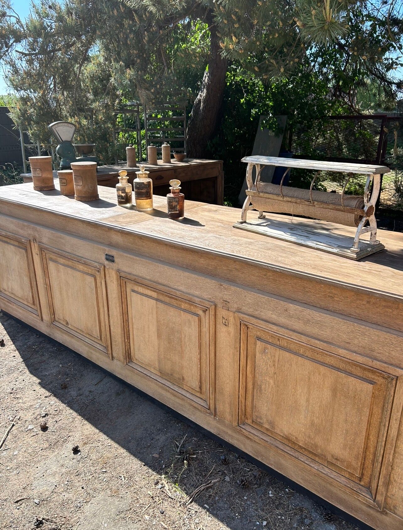 Exceptional large oak counter 288 cm