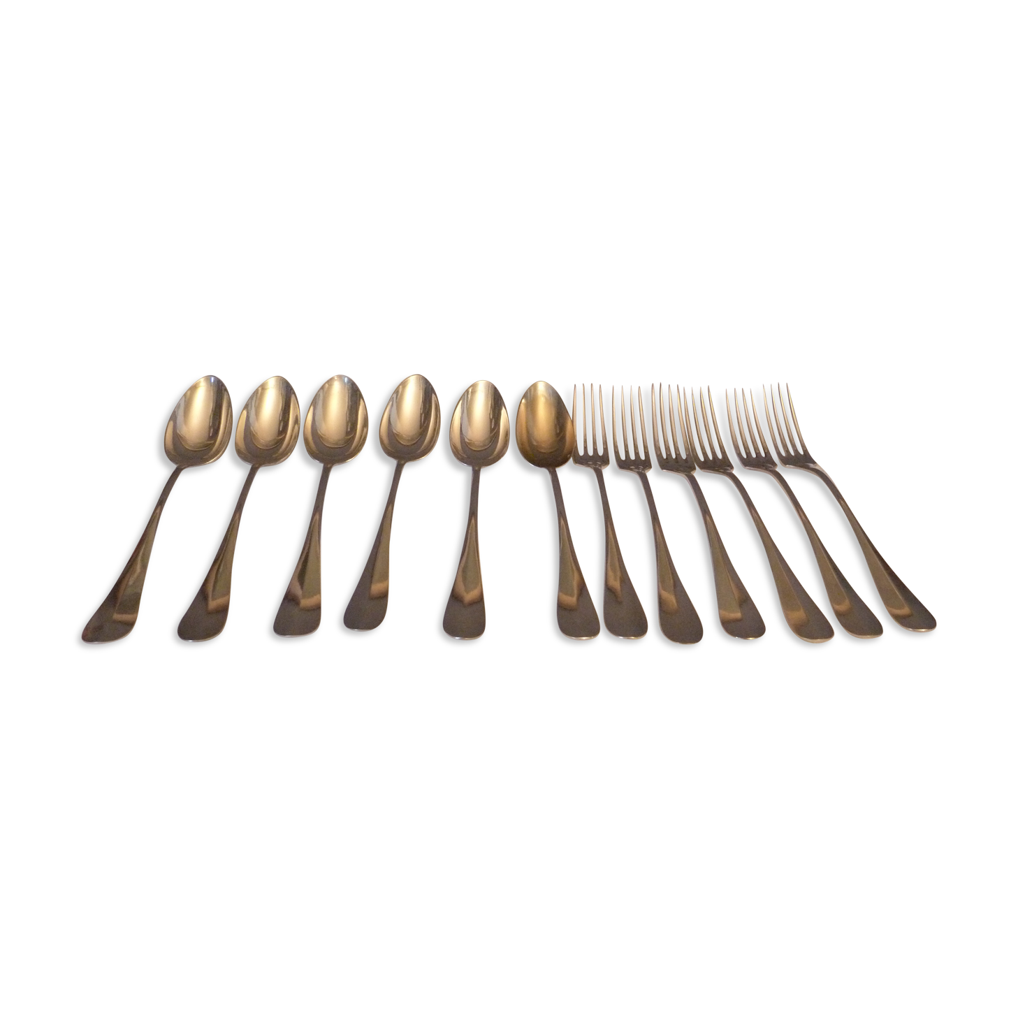 box of 6 spoons and 6 forks