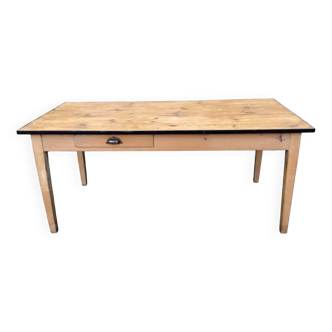 Farmhouse table