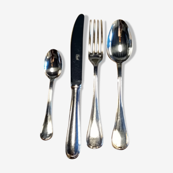 Cutlery set shiny silver metal
