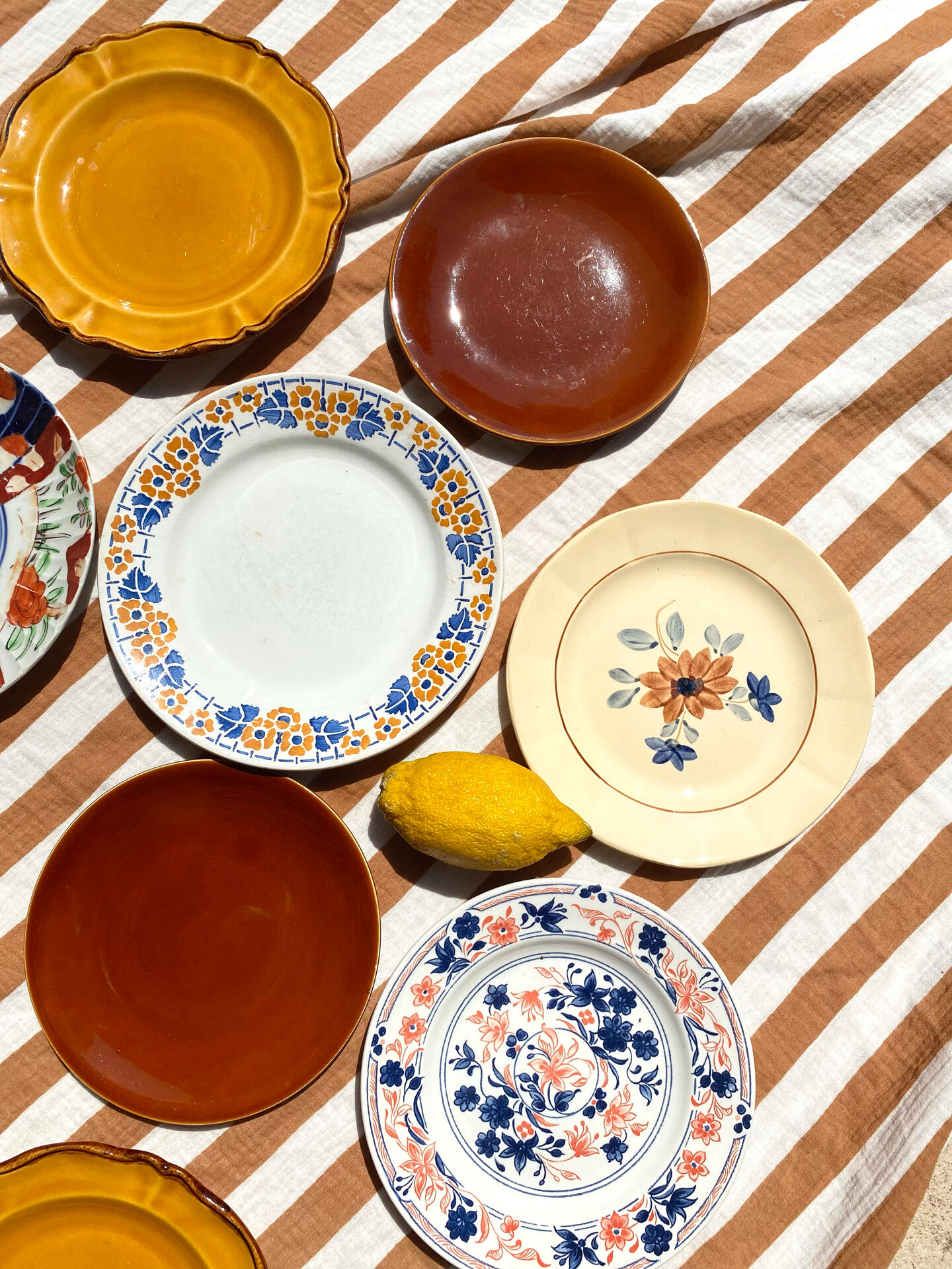 Set of 12 mismatched antique plates
