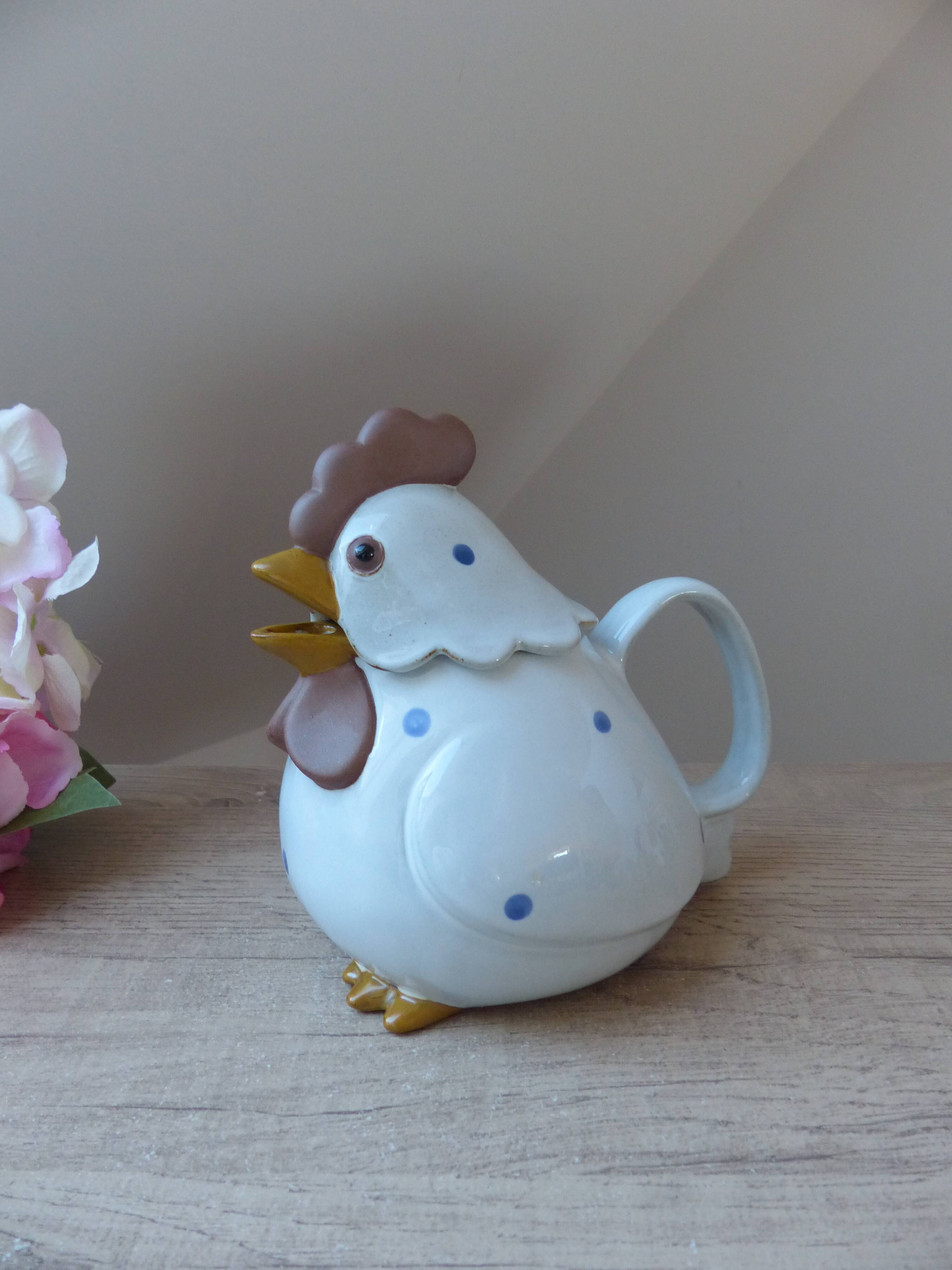 Hen-shaped sandstone teapot made in japan